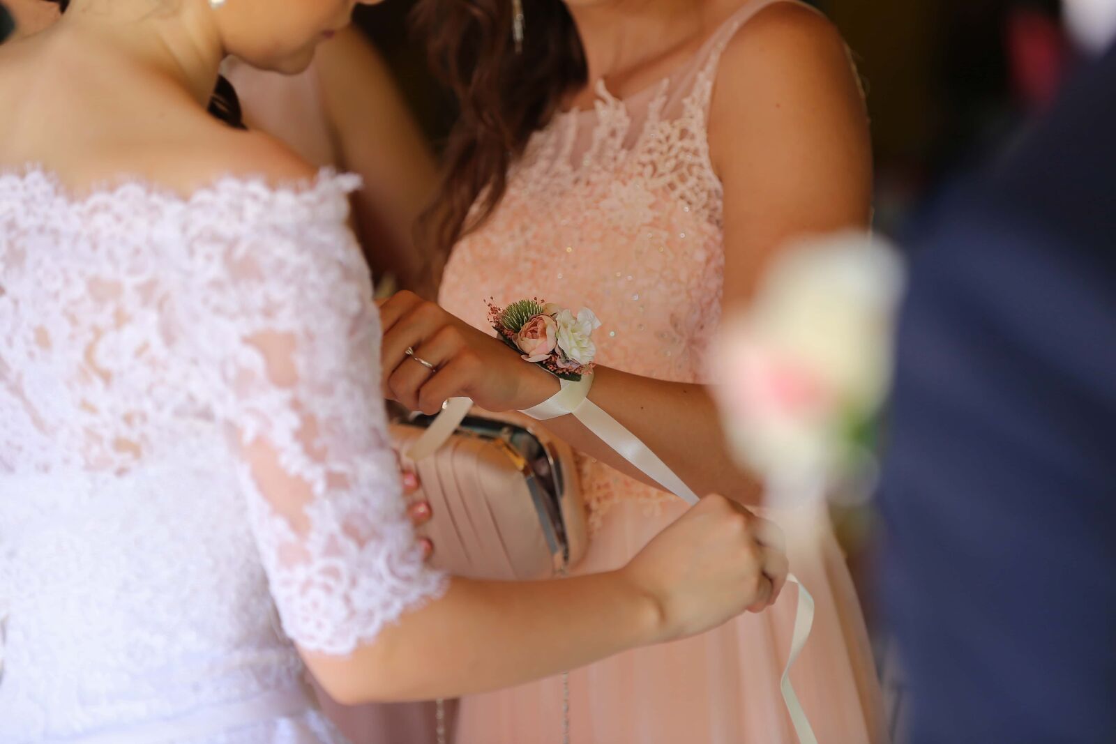 Canon EOS 6D sample photo. Flower, detail, accessory, dress photography