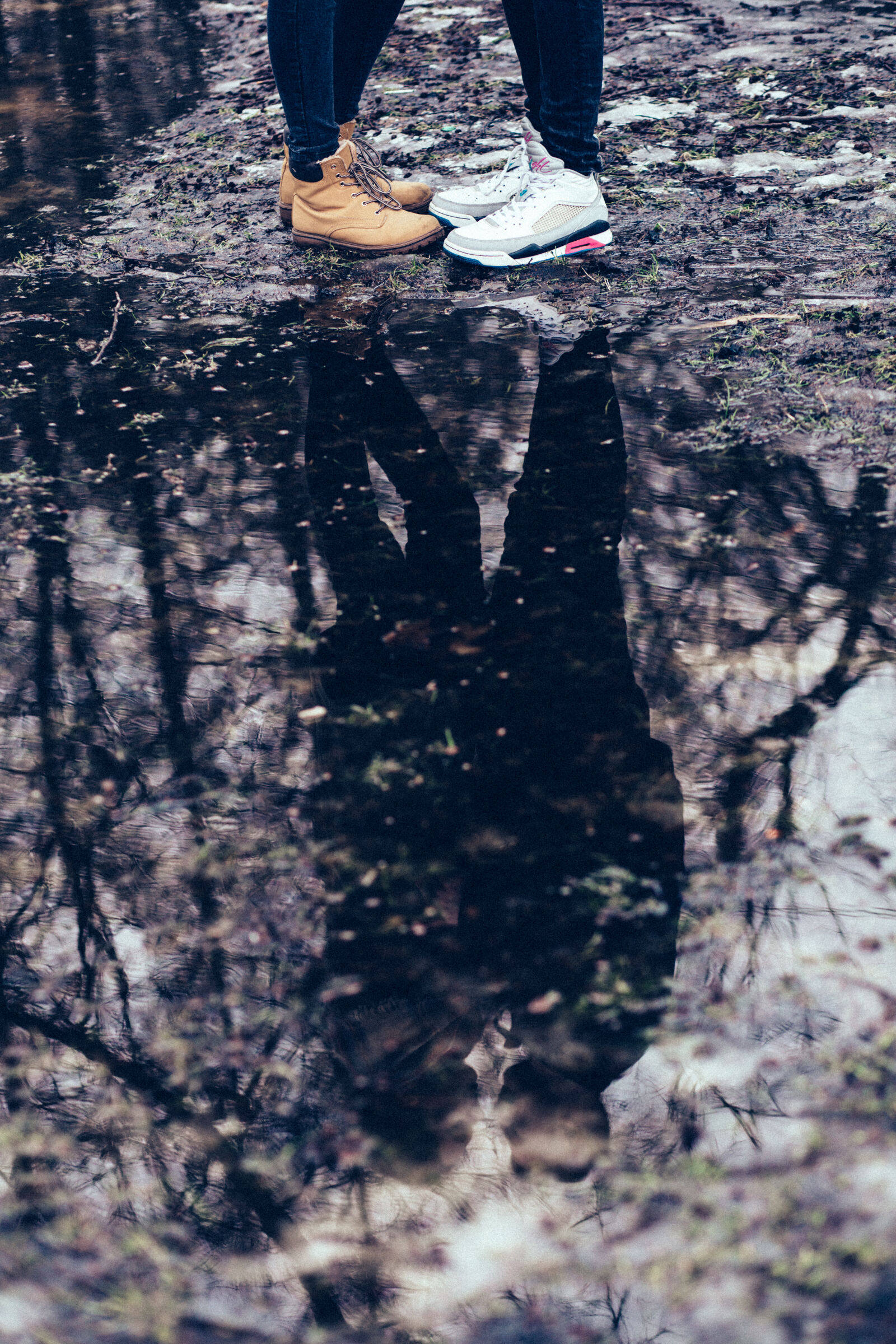Canon EF 85mm F1.8 USM sample photo. Adult, adventure, couple, dirty photography