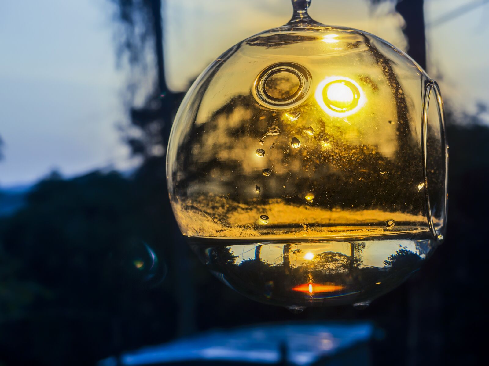 Olympus OM-D E-M10 sample photo. Twilight, sunset, sphere photography