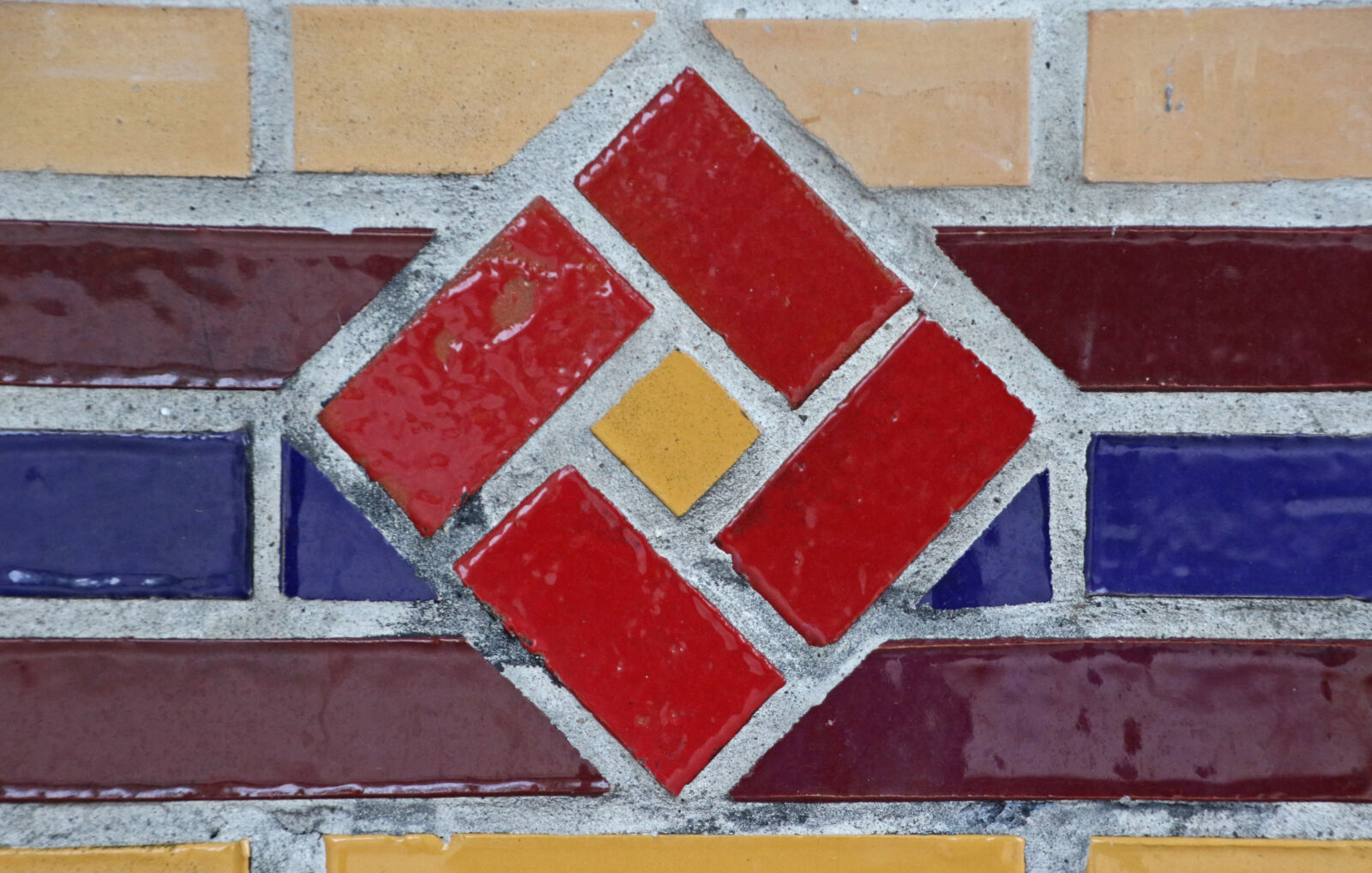 Canon EOS 7D Mark II sample photo. Colorful, tiles, flower, mosaic photography