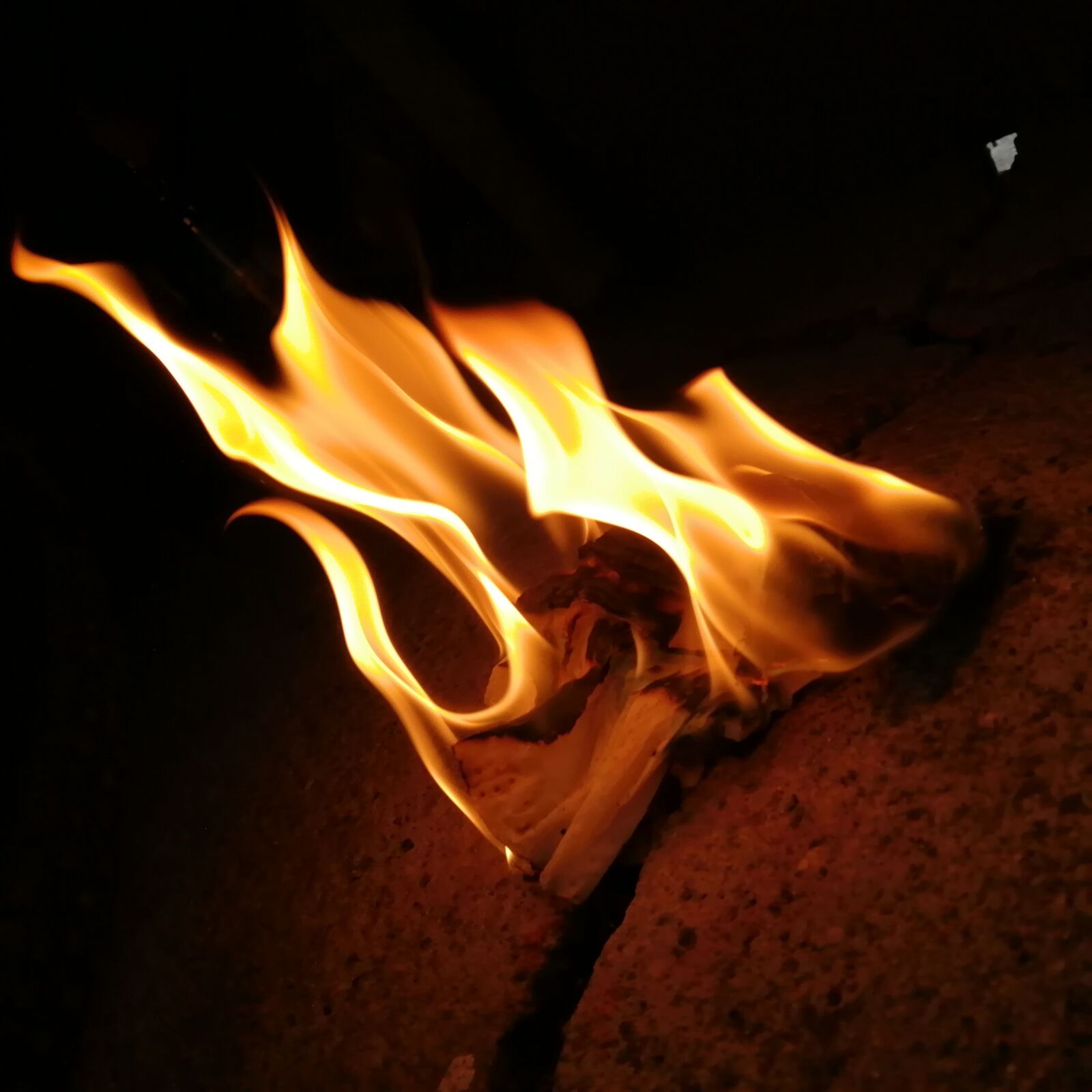 HUAWEI P SMART 2019 sample photo. Fire, image, red photography
