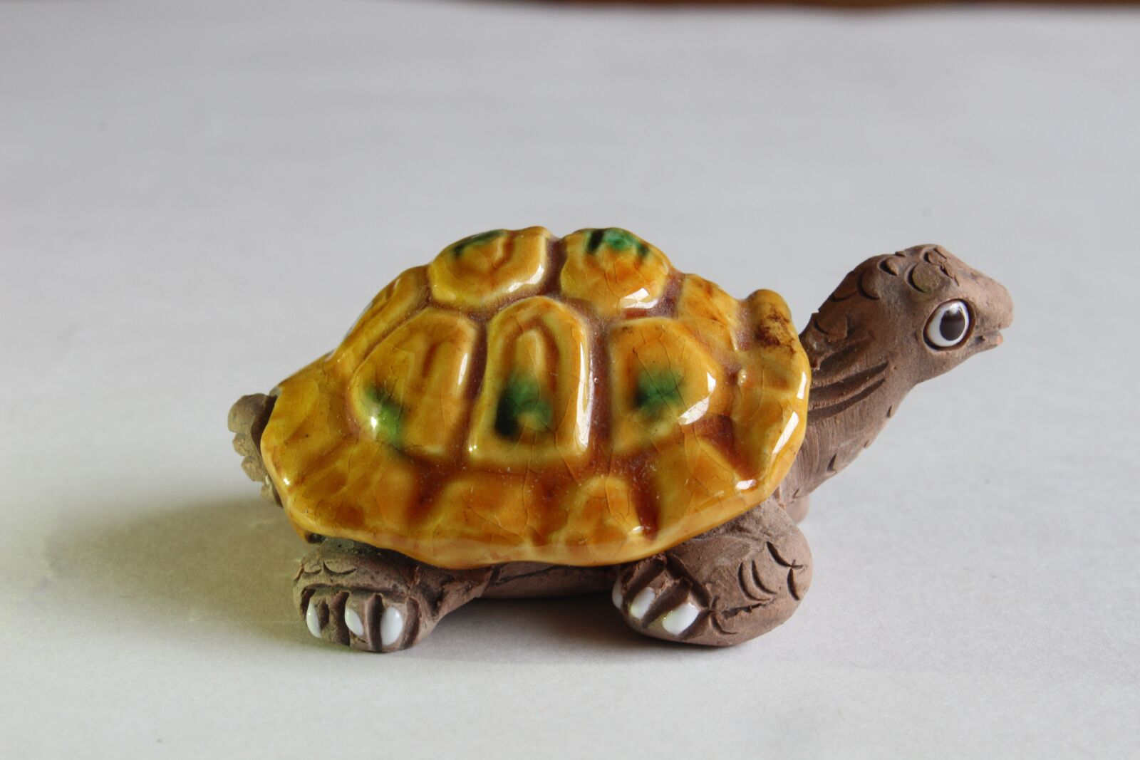 Canon EOS 600D (Rebel EOS T3i / EOS Kiss X5) sample photo. Turtle, crafts, decoration photography