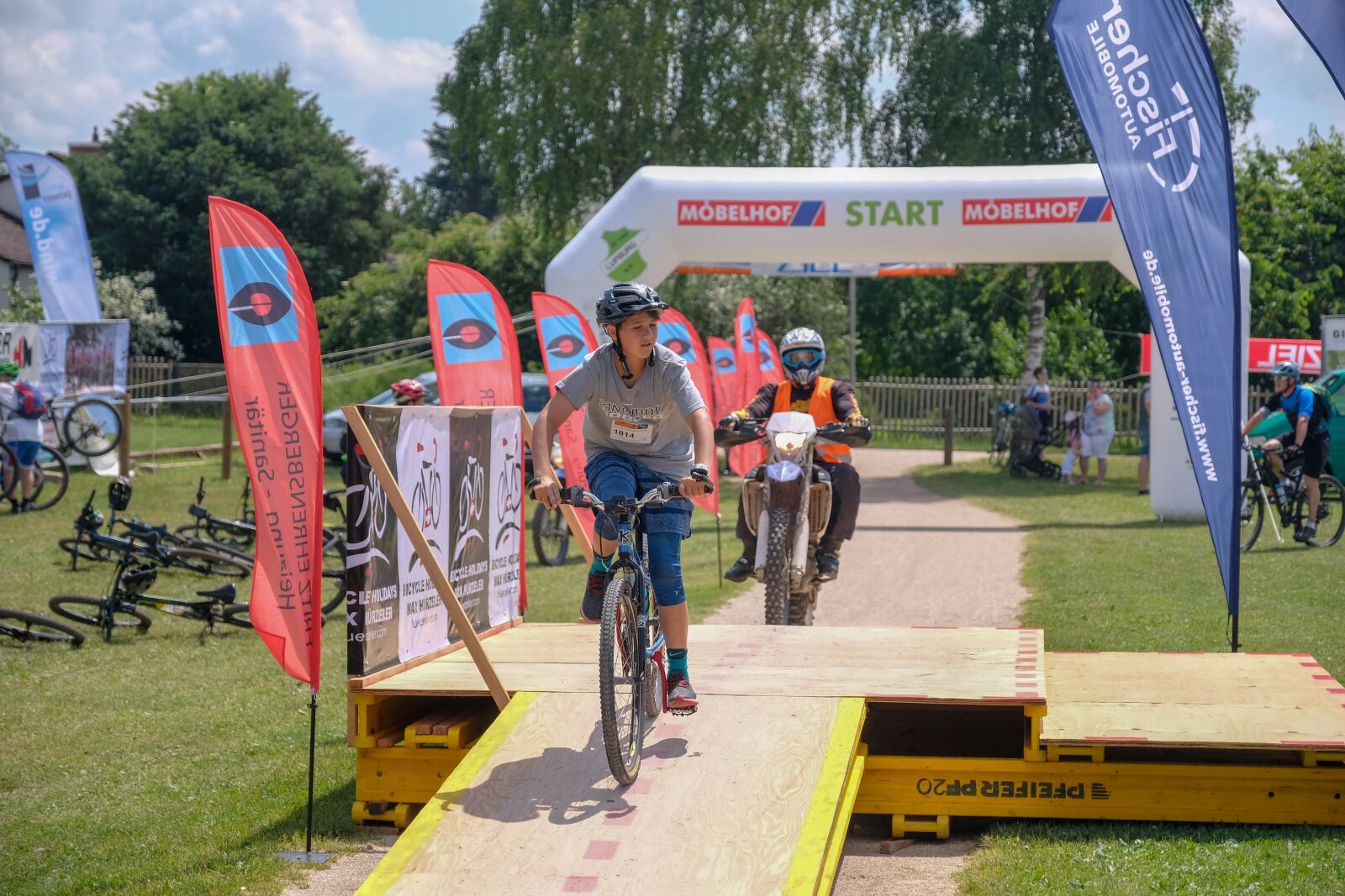 Fujifilm X-T2 sample photo. Cycling races, rtf, road photography