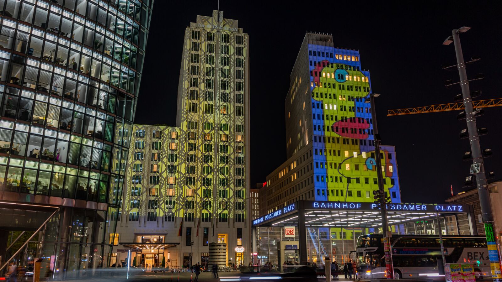 Sony a7 II + Sony FE 28-70mm F3.5-5.6 OSS sample photo. Berlin, night photograph, long photography