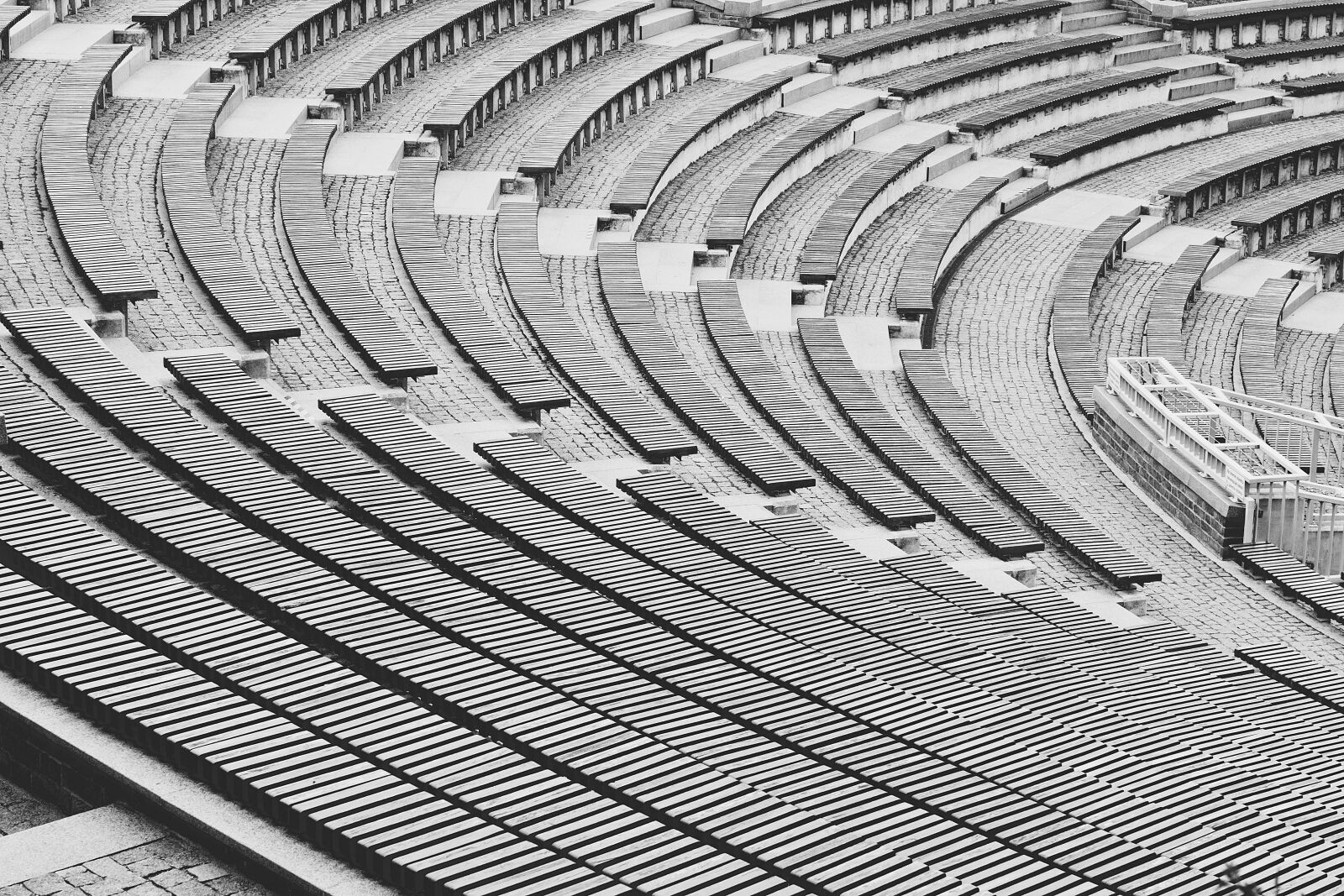 Canon EOS 60D sample photo. City, architecture, amphitheater photography