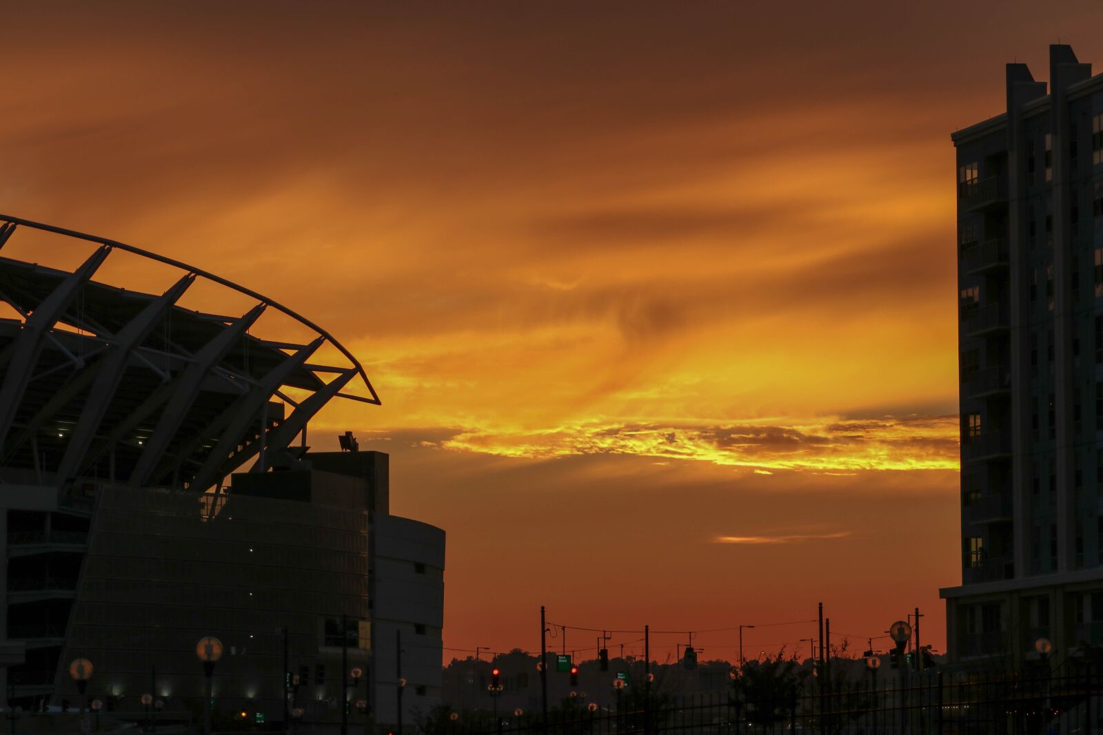 Canon EF-S 55-250mm F4-5.6 IS STM sample photo. Sunset, building, dusk photography