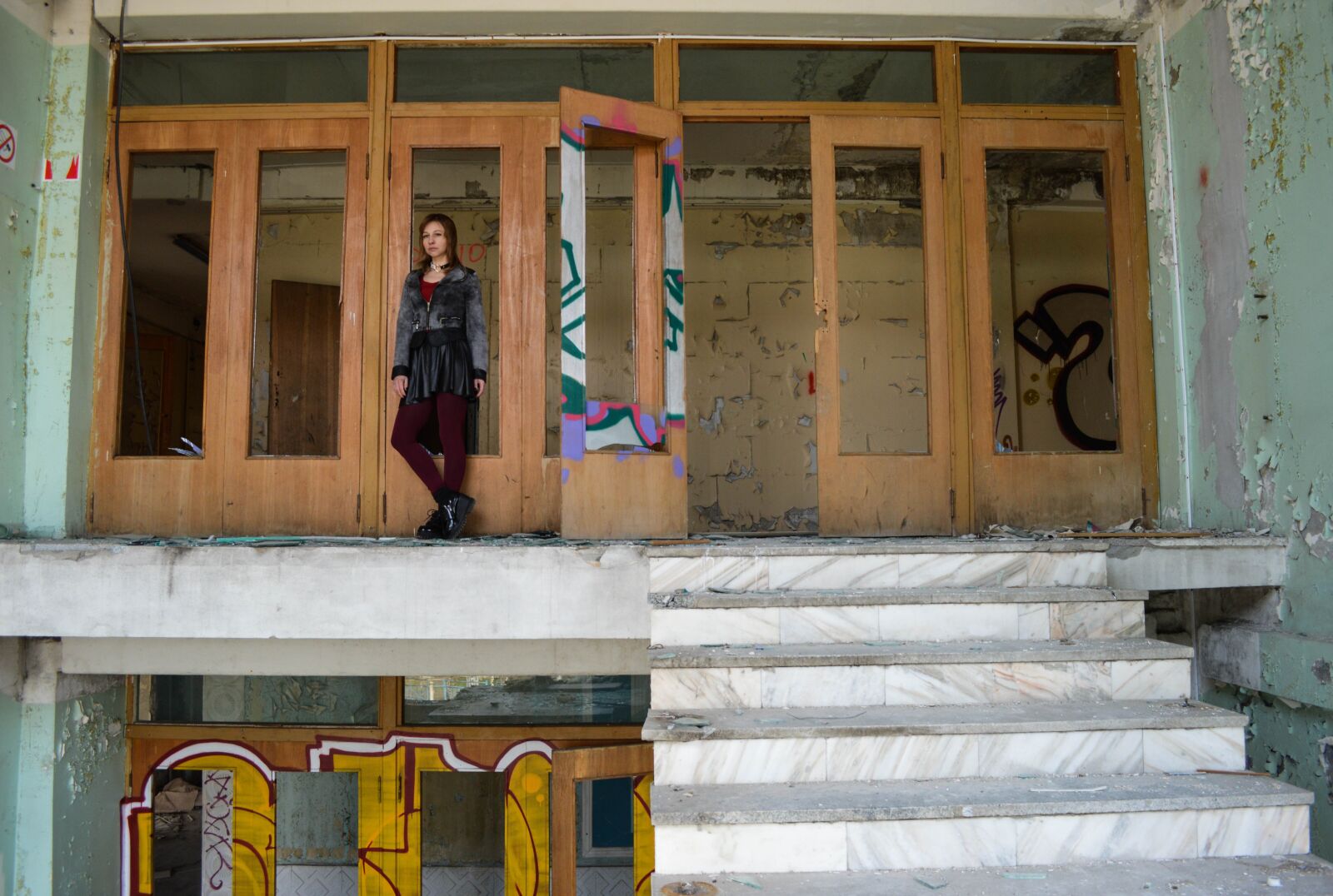Nikon D3200 sample photo. An abandoned building, devastation photography