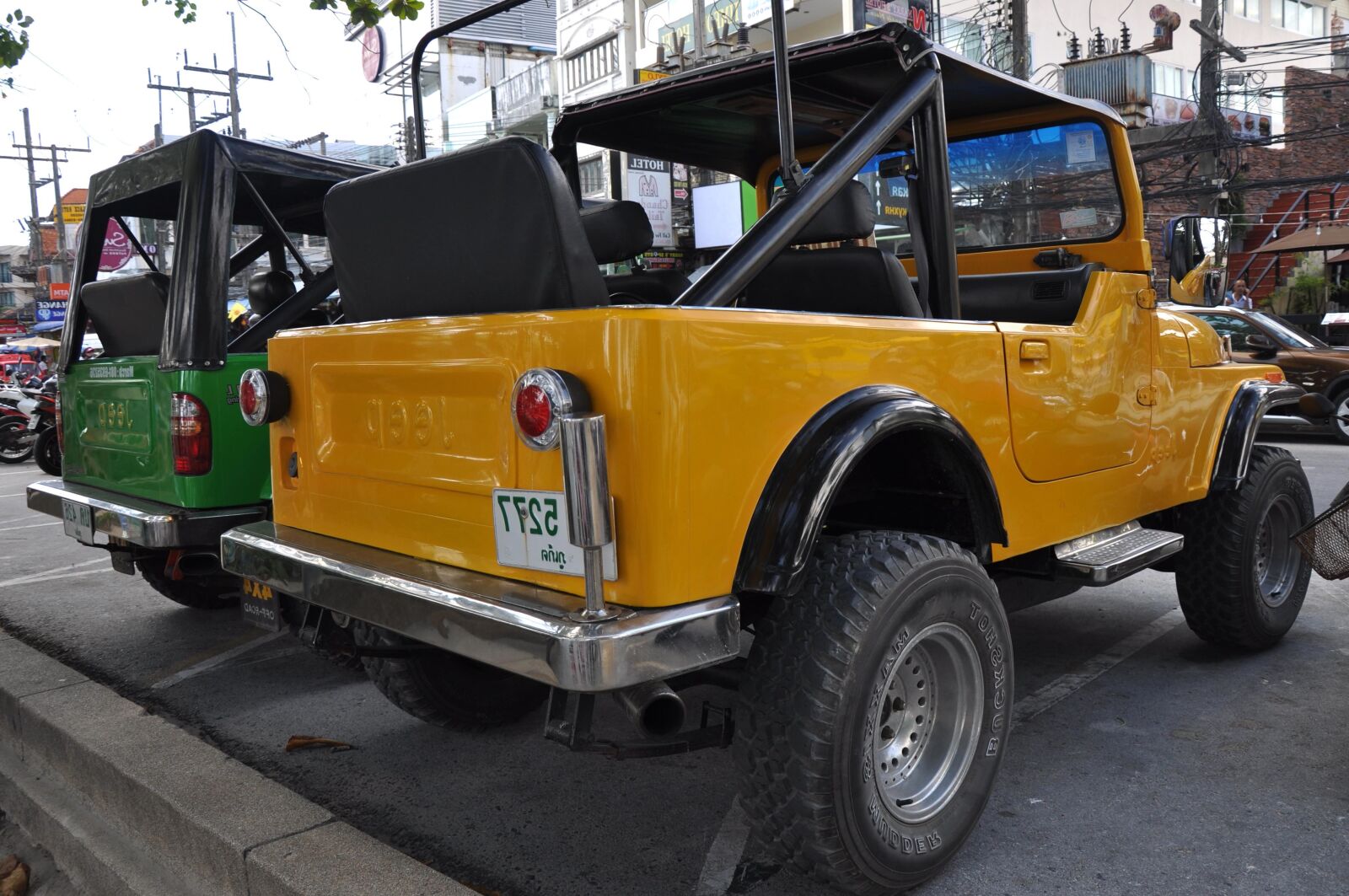 Nikon D90 sample photo. Jeep, road, truck, car photography