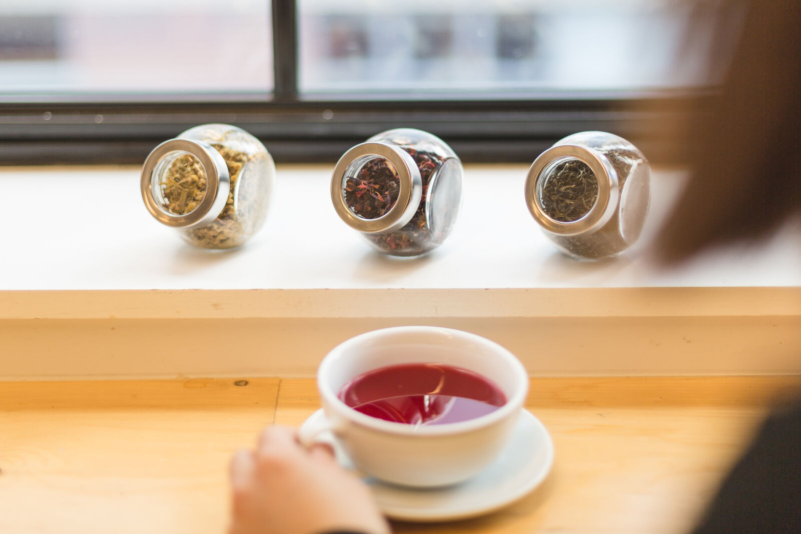 Canon EOS 5D Mark III sample photo. Beverage, blur, bottles, breakfast photography