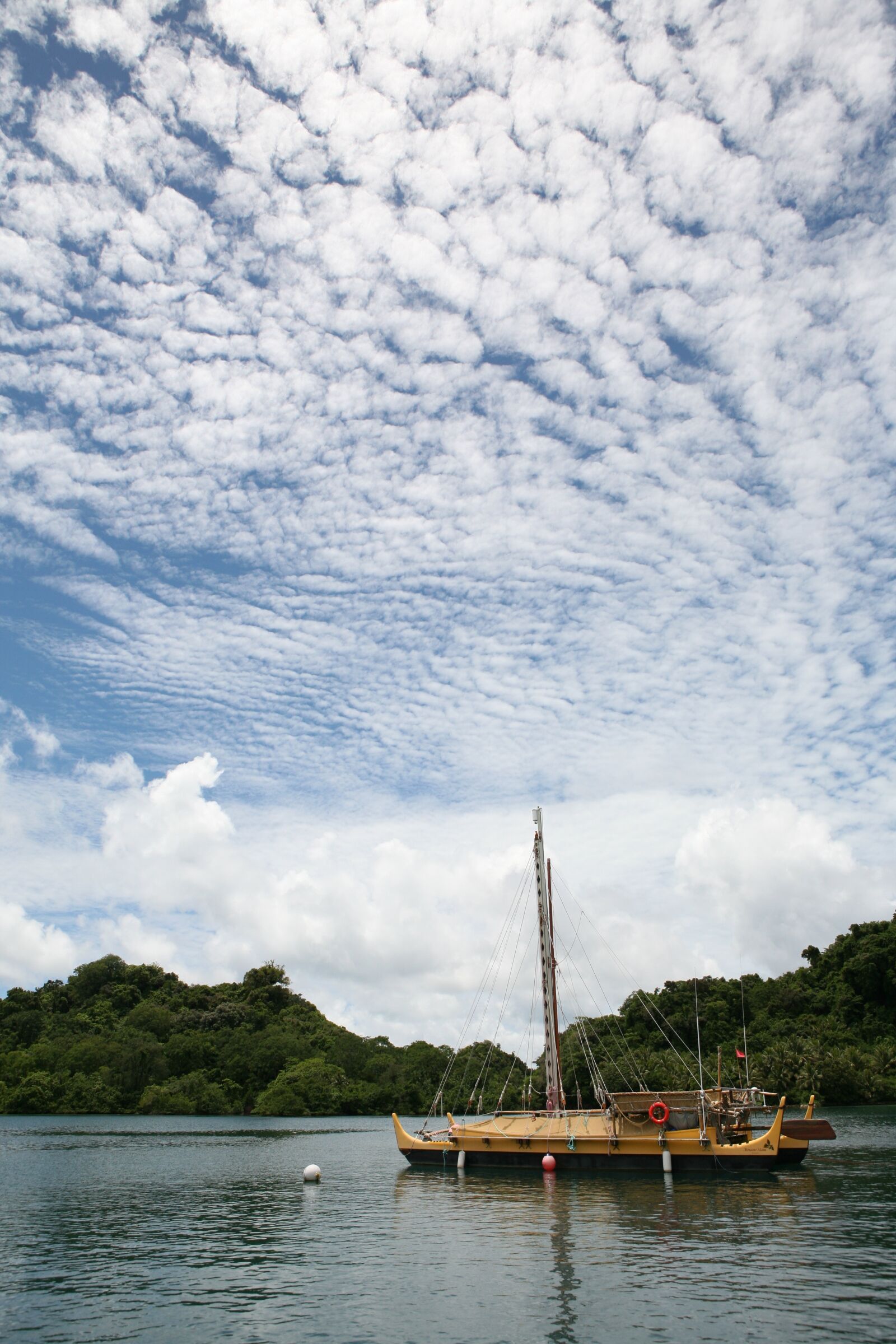 Canon EOS 5D sample photo. Blue sky, lake, palau photography