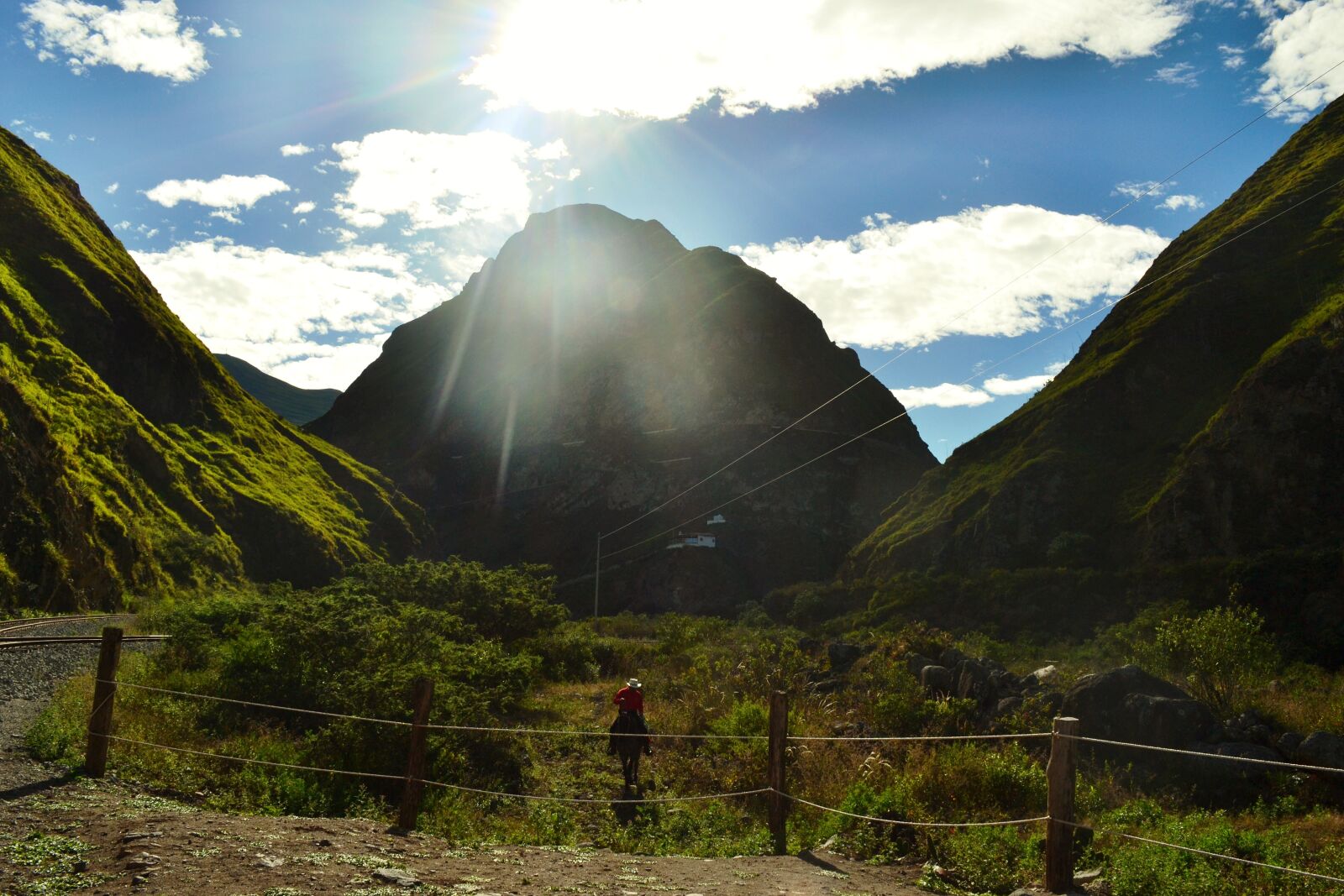 Nikon D3100 sample photo. Mountain, hiking, amanecer photography
