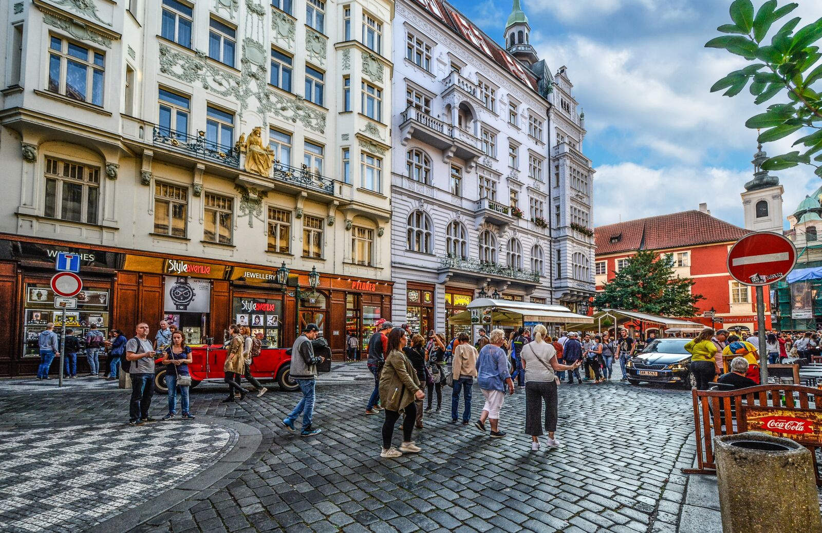Nikon D5200 sample photo. Prague, street, city photography