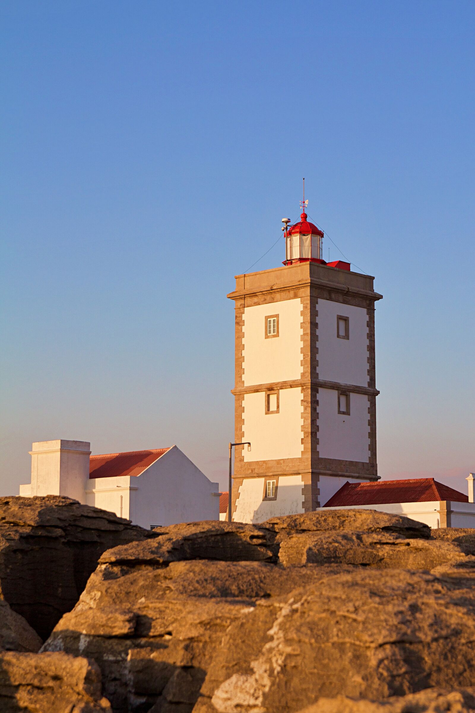 Canon EOS 600D (Rebel EOS T3i / EOS Kiss X5) sample photo. Portugal, peniche, coast photography