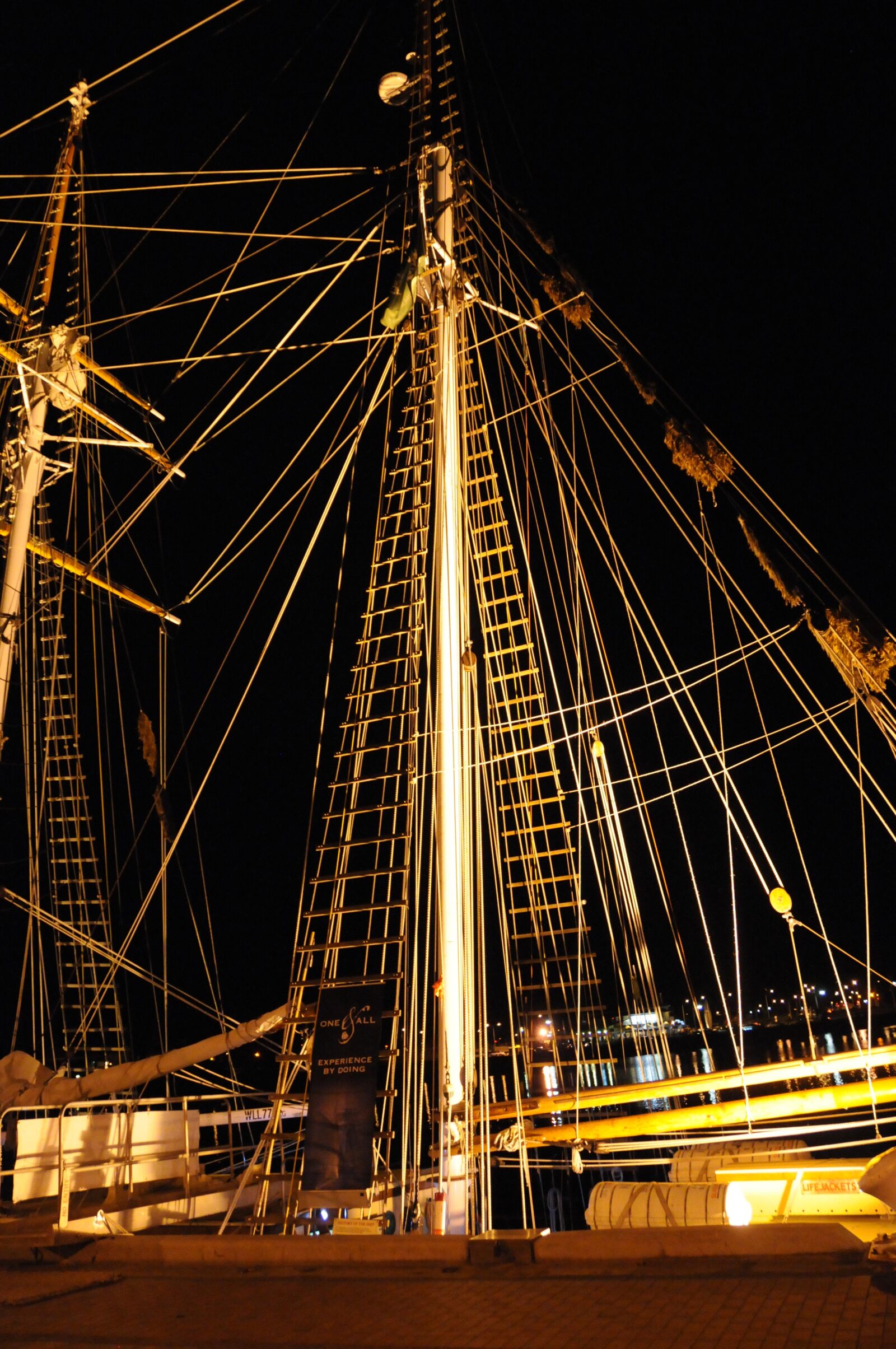 Nikon D300 sample photo. Ship, rigging, sail photography