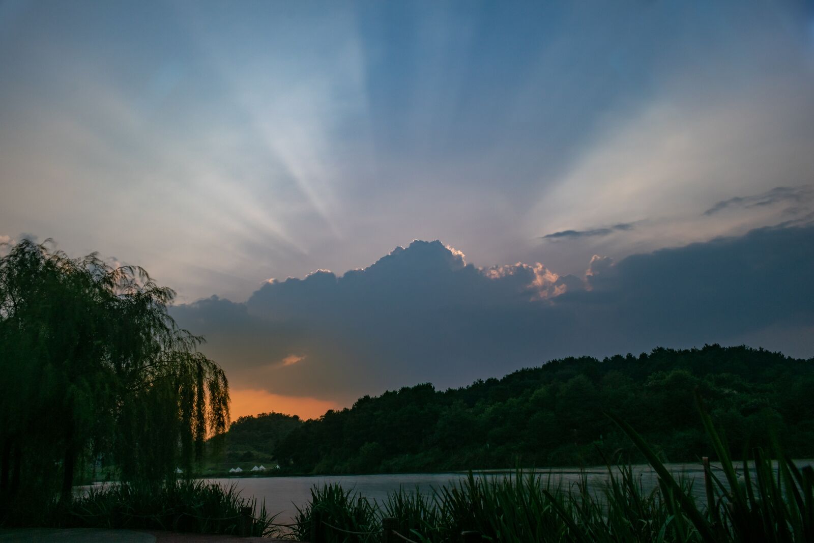 Nikon D3400 sample photo. Cumulus, cloud, sunshine photography