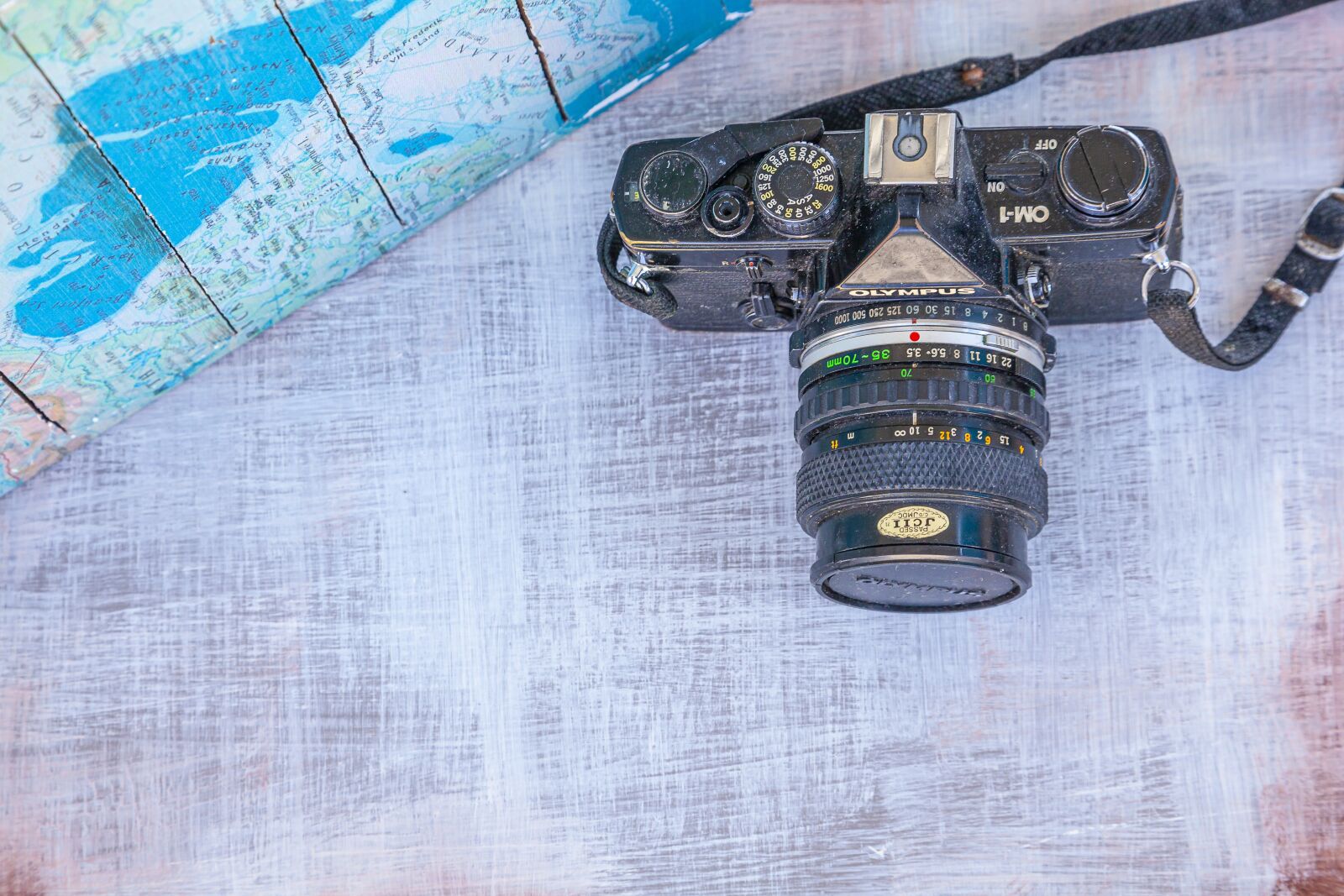 Canon EOS 5D Mark II sample photo. Old, photograph, camera photography