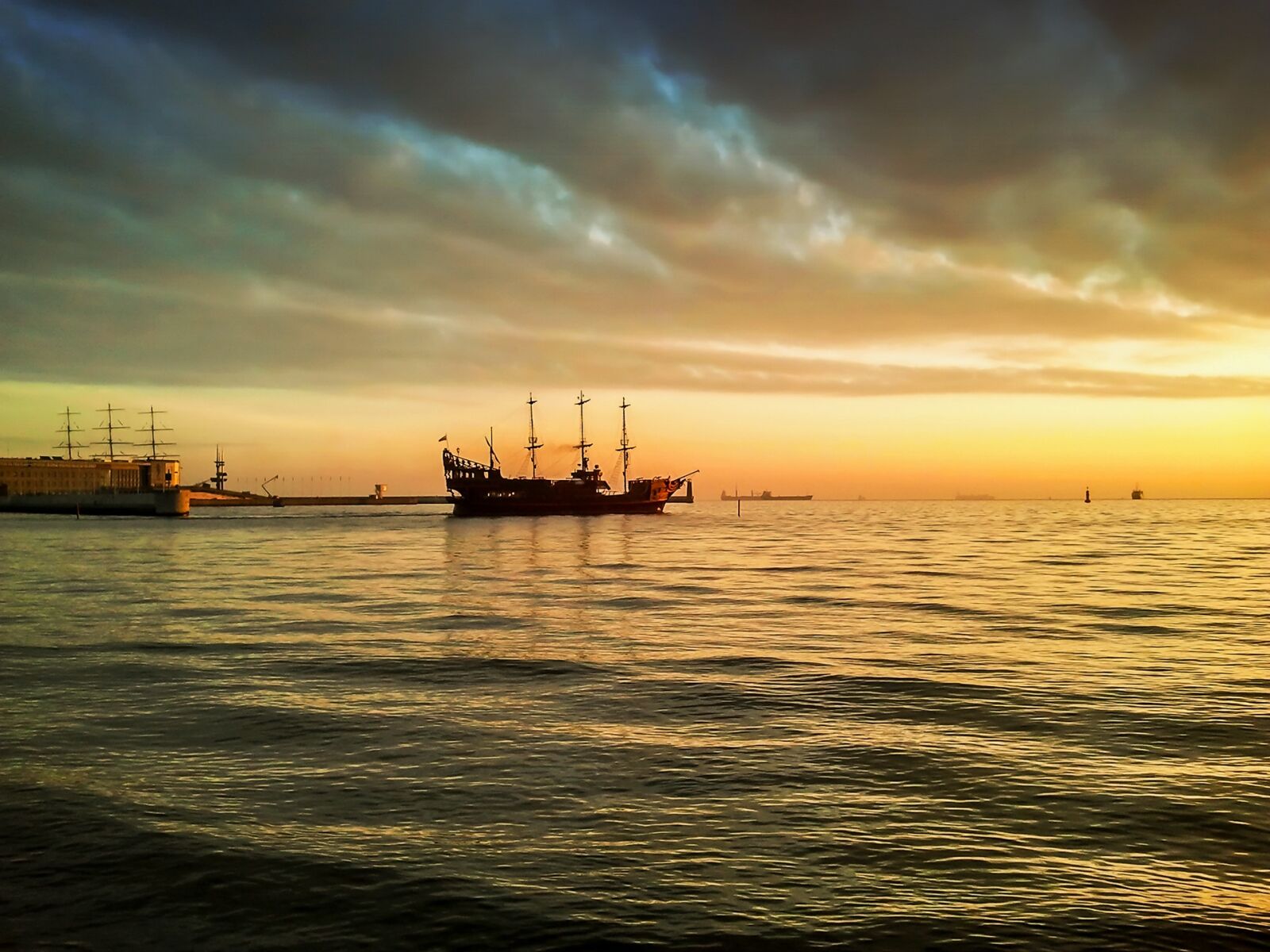 Samsung Galaxy S Plus sample photo. Sea, ship, pirates photography