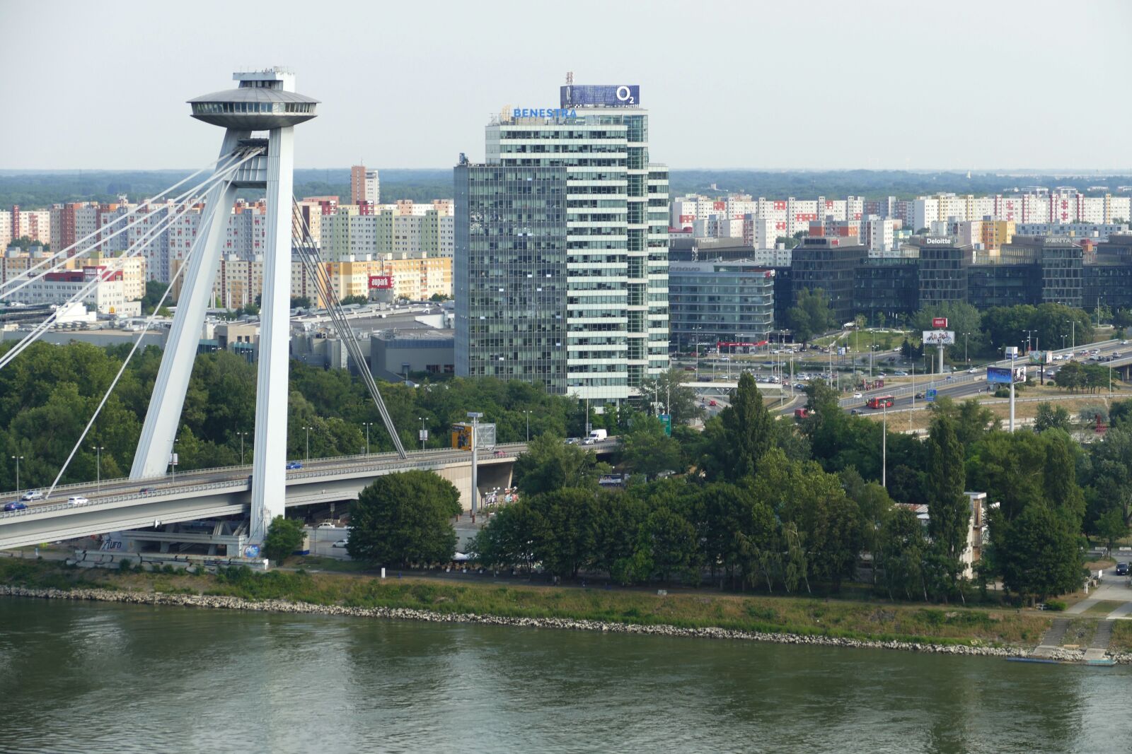 Panasonic Lumix DMC-FZ1000 sample photo. Bratislava, slovakia, danube photography