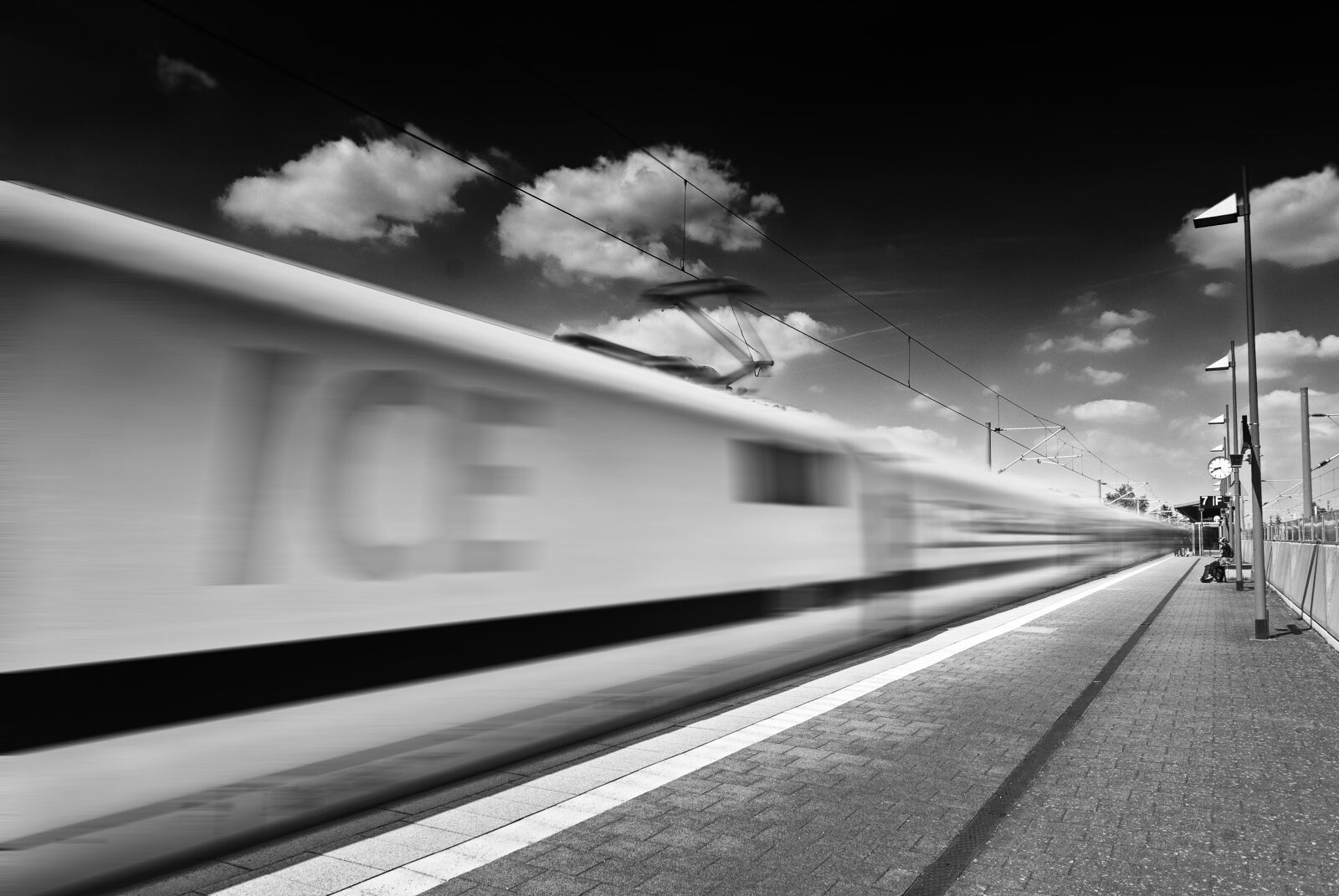 Nikon D200 sample photo. Train, ice, railway station photography