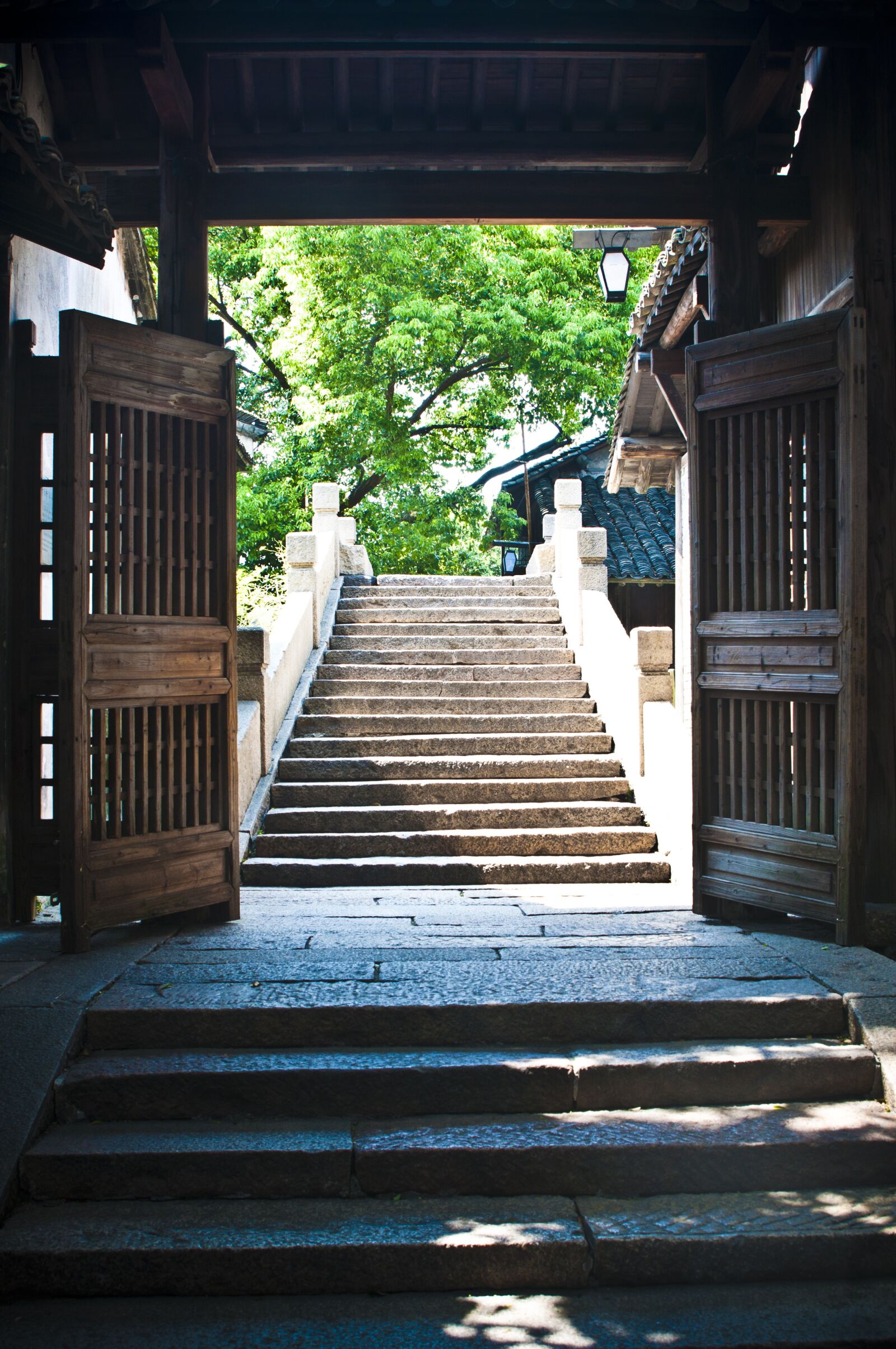 Nikon D300S sample photo. Wuzhen, building, ancient architecture photography