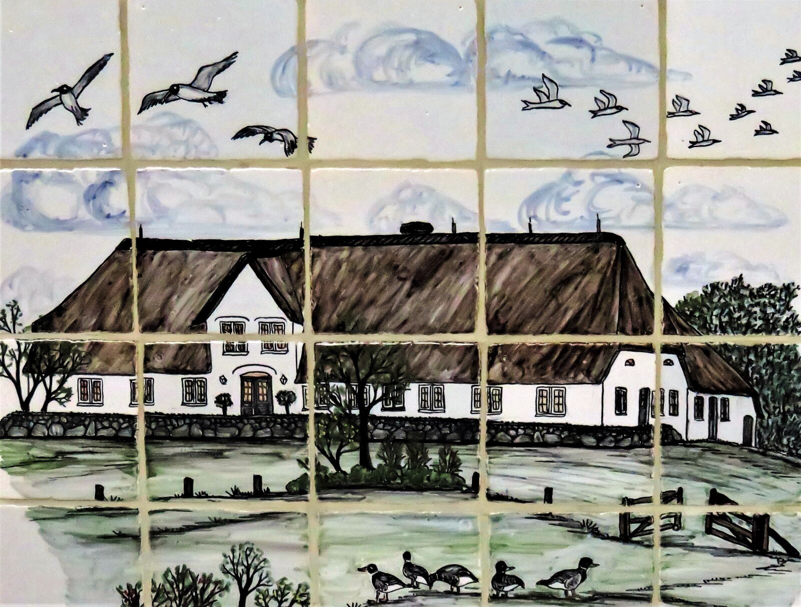 Canon PowerShot SX710 HS sample photo. Tiles image, tile, thatched photography