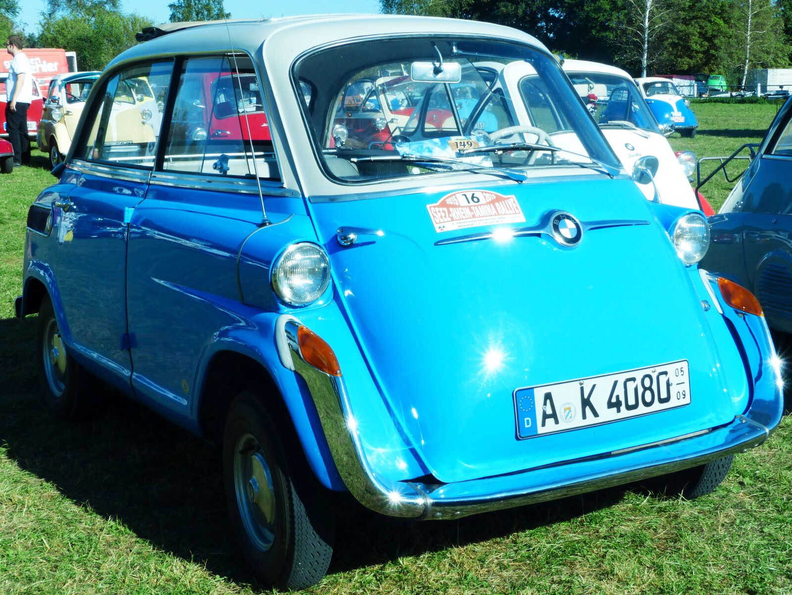 Panasonic Lumix DMC-FZ200 sample photo. Bmw, isetta, isetta 600 photography