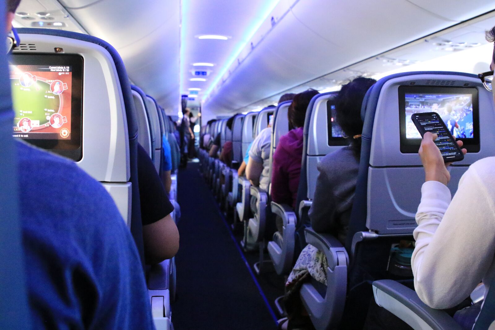 Canon EOS 7D Mark II sample photo. Flight, plane, airplane photography