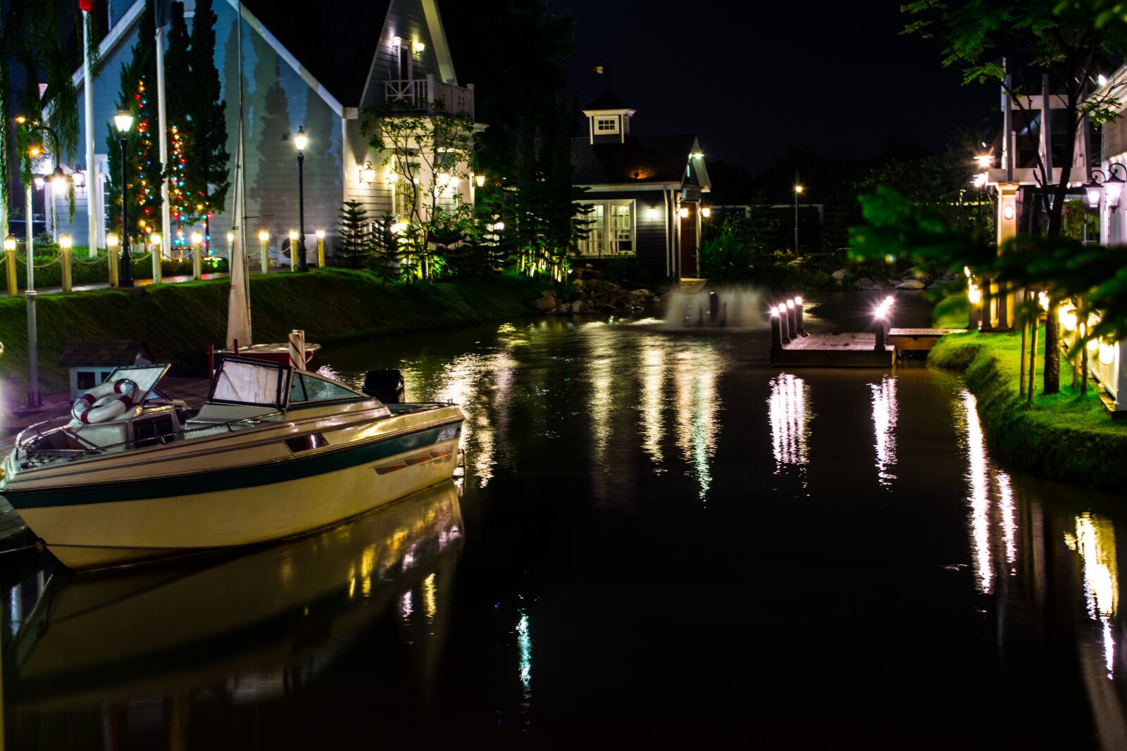 Nikon D5200 sample photo. Night boat, port, boat photography