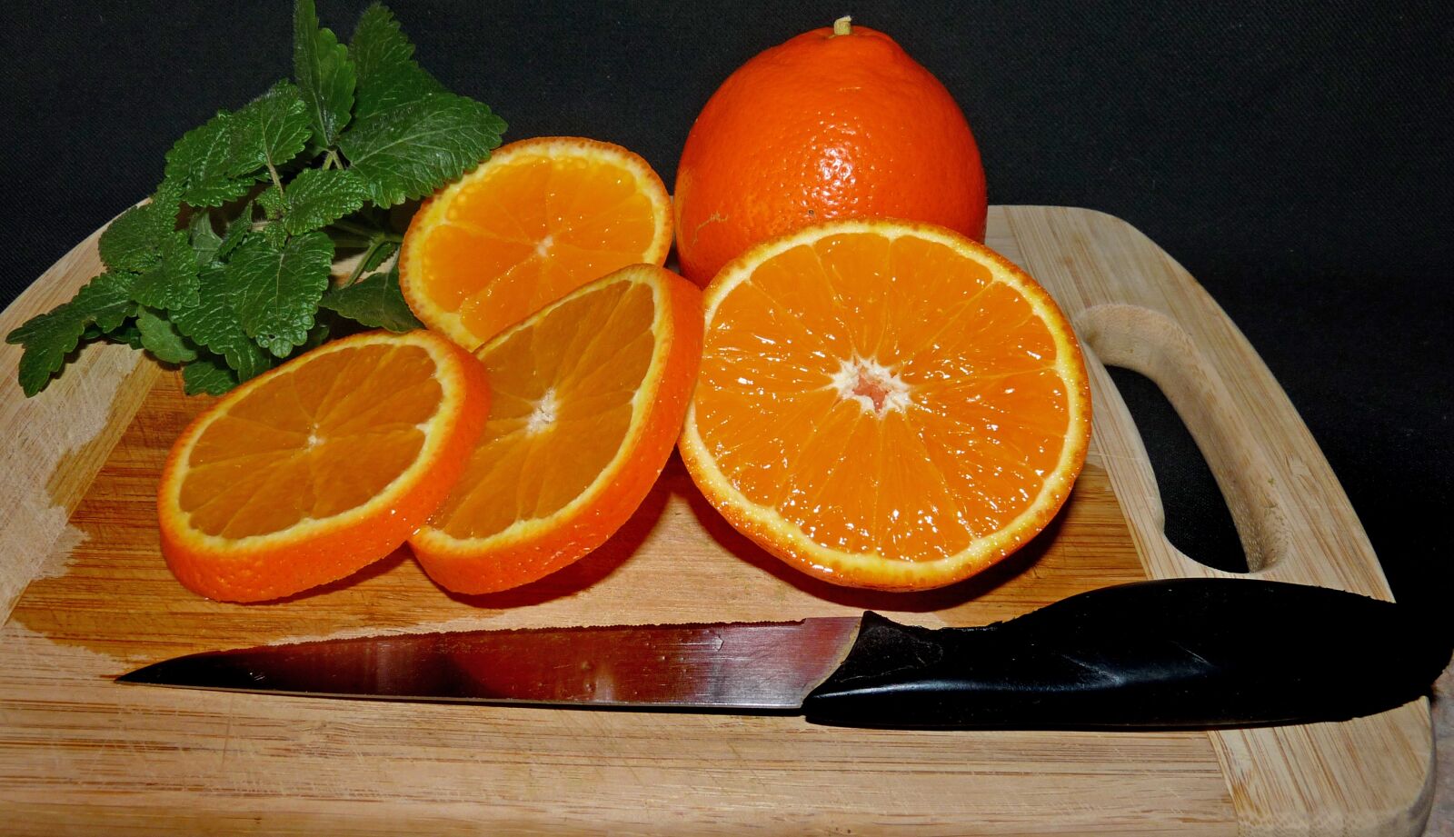 Panasonic Lumix DMC-FZ28 sample photo. Fruit, sliced, healthy photography