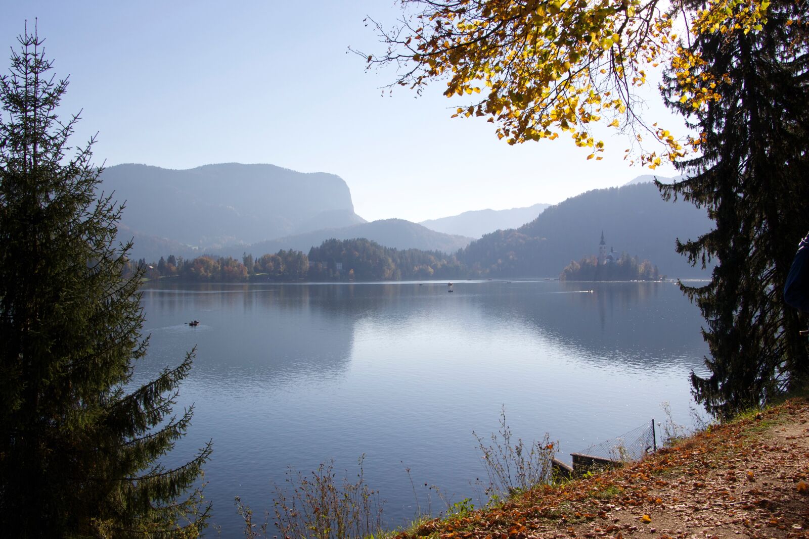 Canon EOS 700D (EOS Rebel T5i / EOS Kiss X7i) sample photo. Bled, slovenia, lake photography
