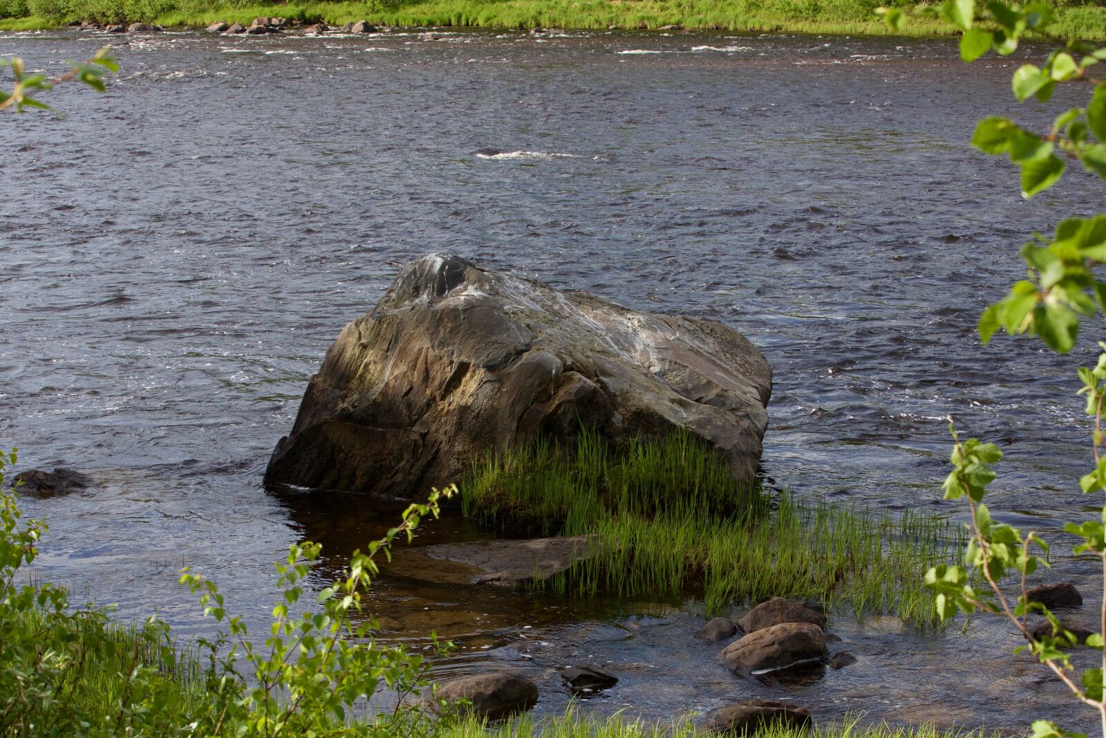 Canon EOS 5D Mark III sample photo. Rock, lake, nature photography