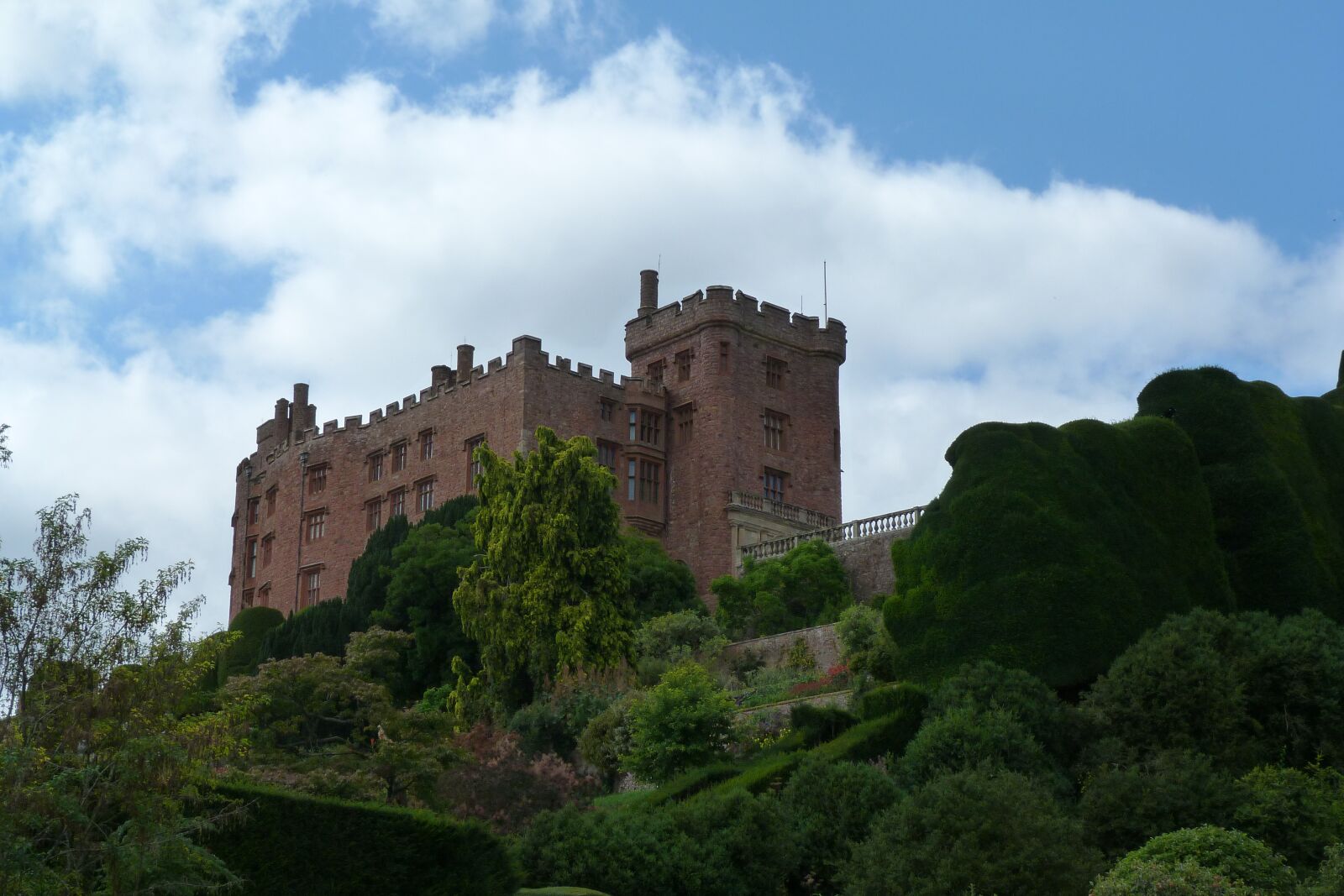 Panasonic Lumix DMC-FZ40 (Lumix DMC-FZ45) sample photo. Architecture, powis, castle photography