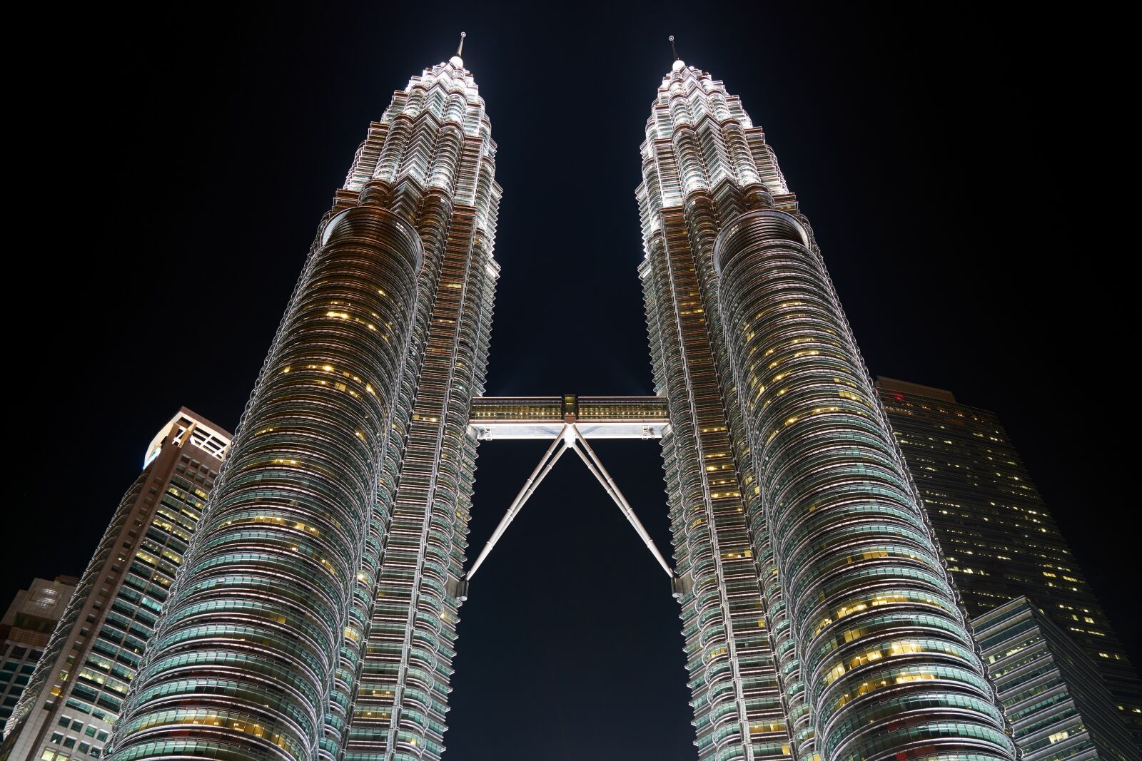 Sony a7R II sample photo. Malaysia, skyscraper, building photography