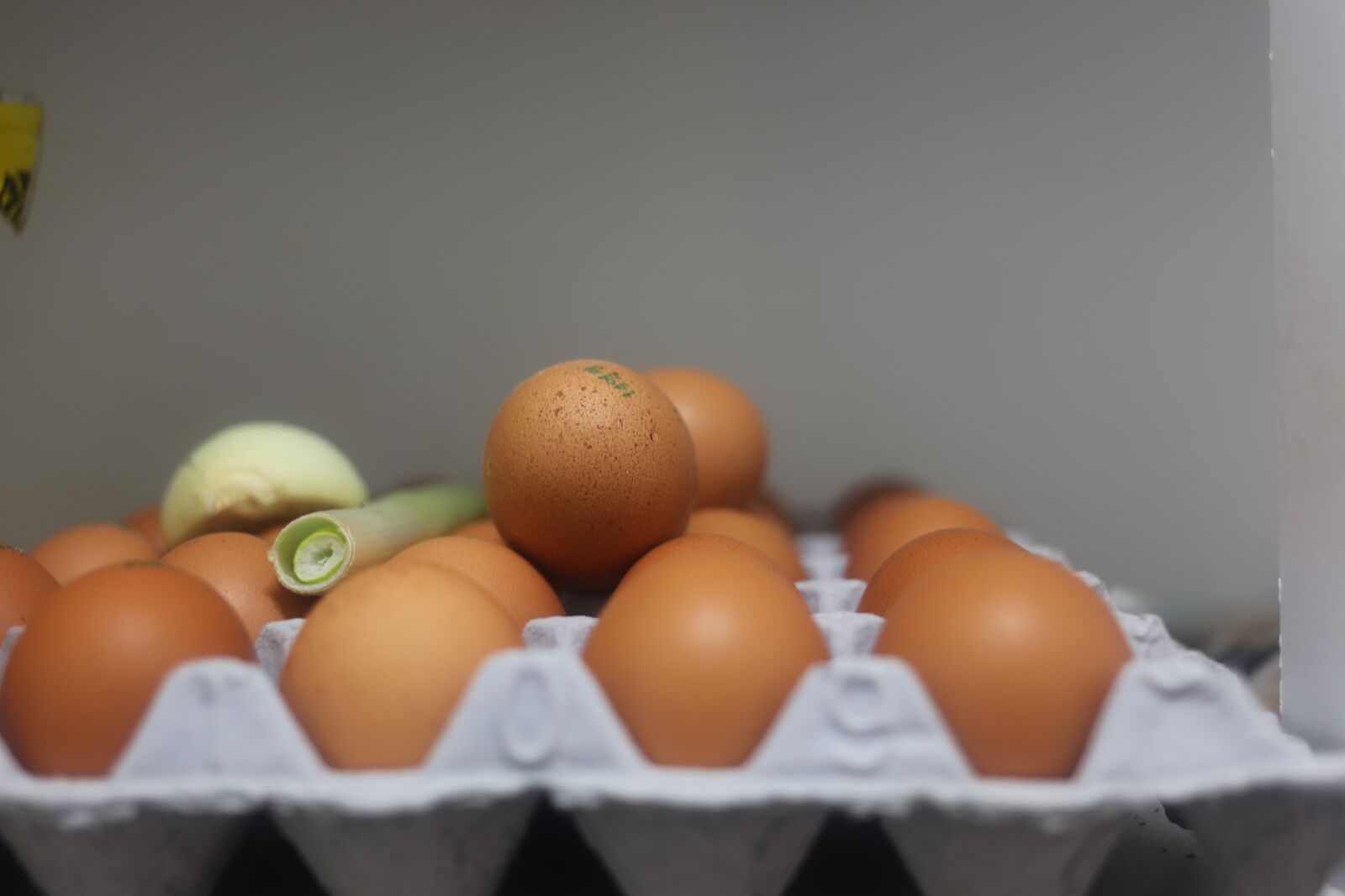 Canon EF 40mm F2.8 STM sample photo. Egg, food, easter photography