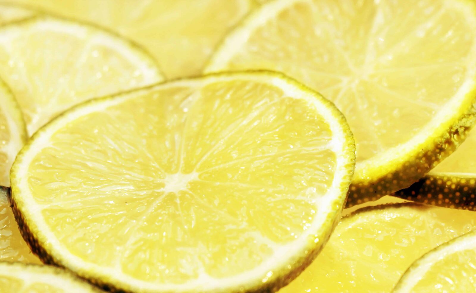 Canon EOS 100D (EOS Rebel SL1 / EOS Kiss X7) sample photo. Juice, lemon, delicious, citrus photography