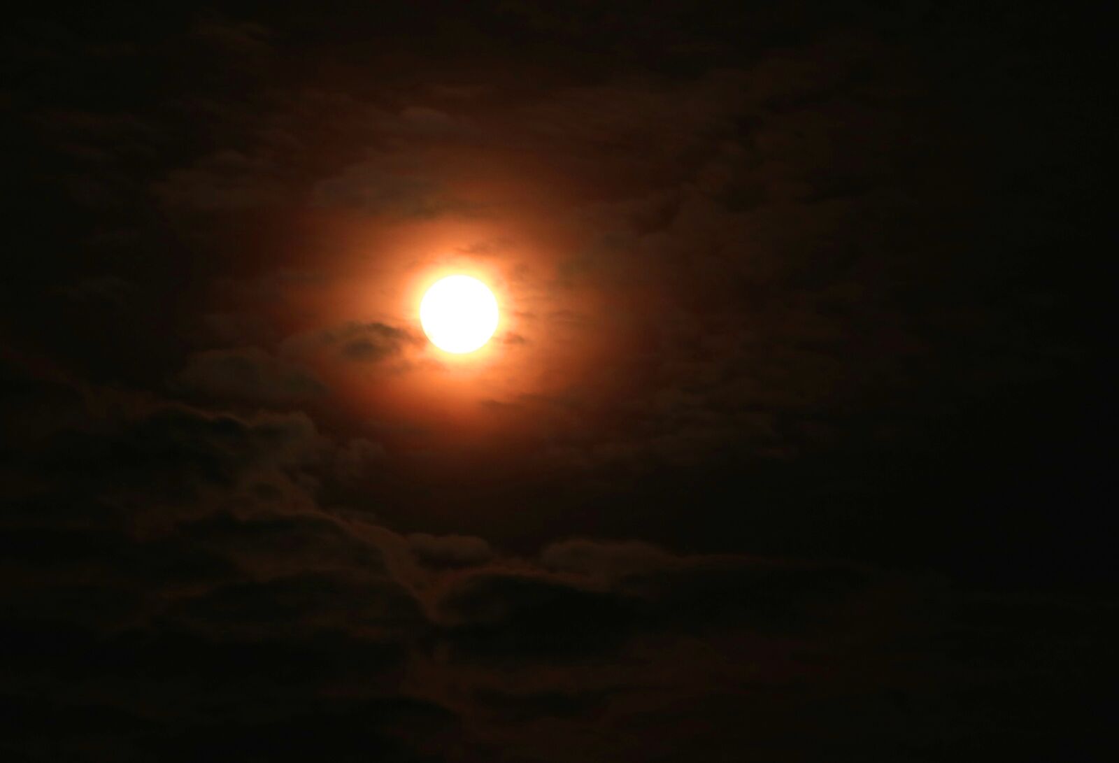 Canon EOS 760D (EOS Rebel T6s / EOS 8000D) sample photo. Moon, dark sky, clouds photography