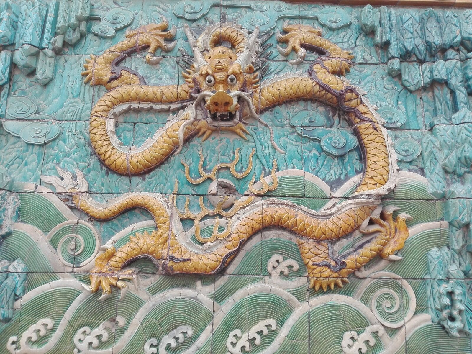 HUAWEI Y6II sample photo. Chinese dragon, forbidden city photography