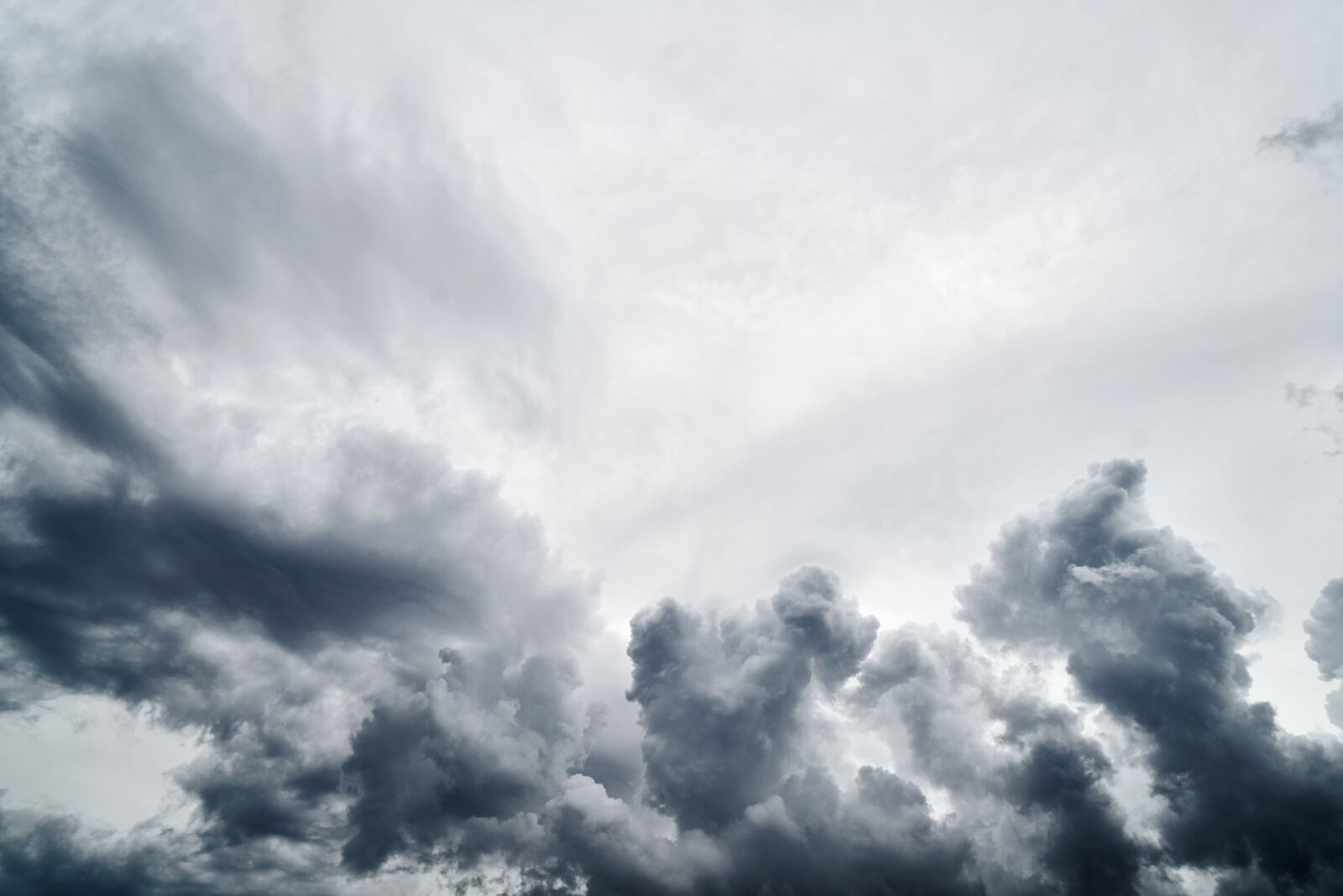 Sony a7R II sample photo. Cloud, dark, storm photography