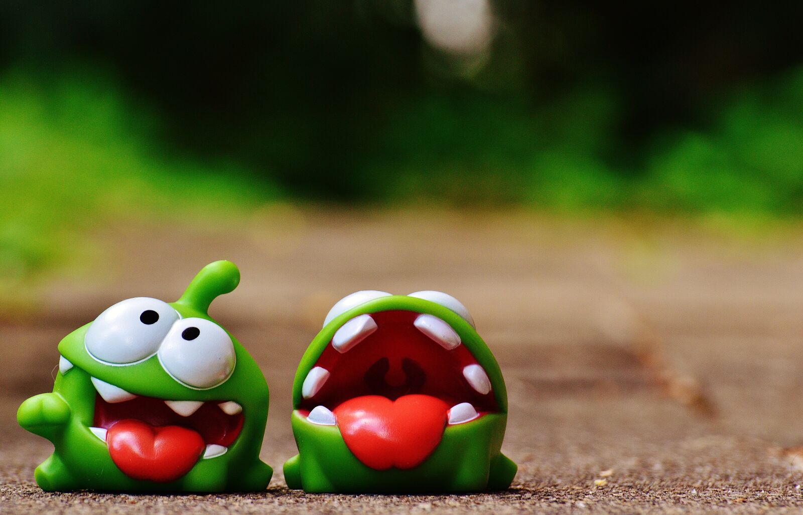 Nikon D3200 sample photo. Cut the rope, figures photography