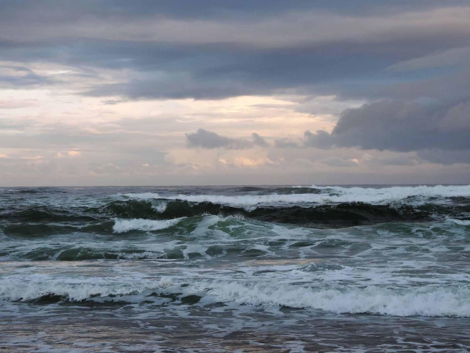 Nikon Coolpix P600 sample photo. Dawn, coast, ocean photography