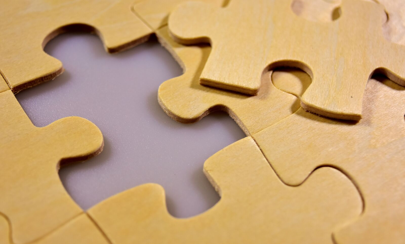 Nikon D7200 sample photo. Puzzle, last part, wood photography