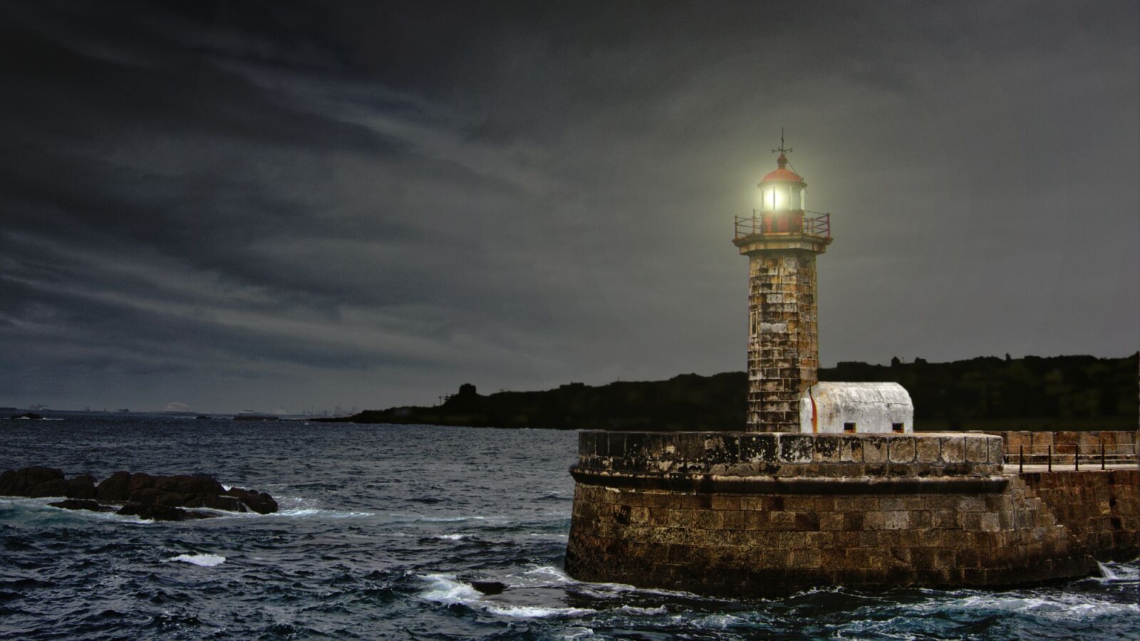 Panasonic Lumix DMC-GH2 sample photo. Lighthouse, coast, portugal photography