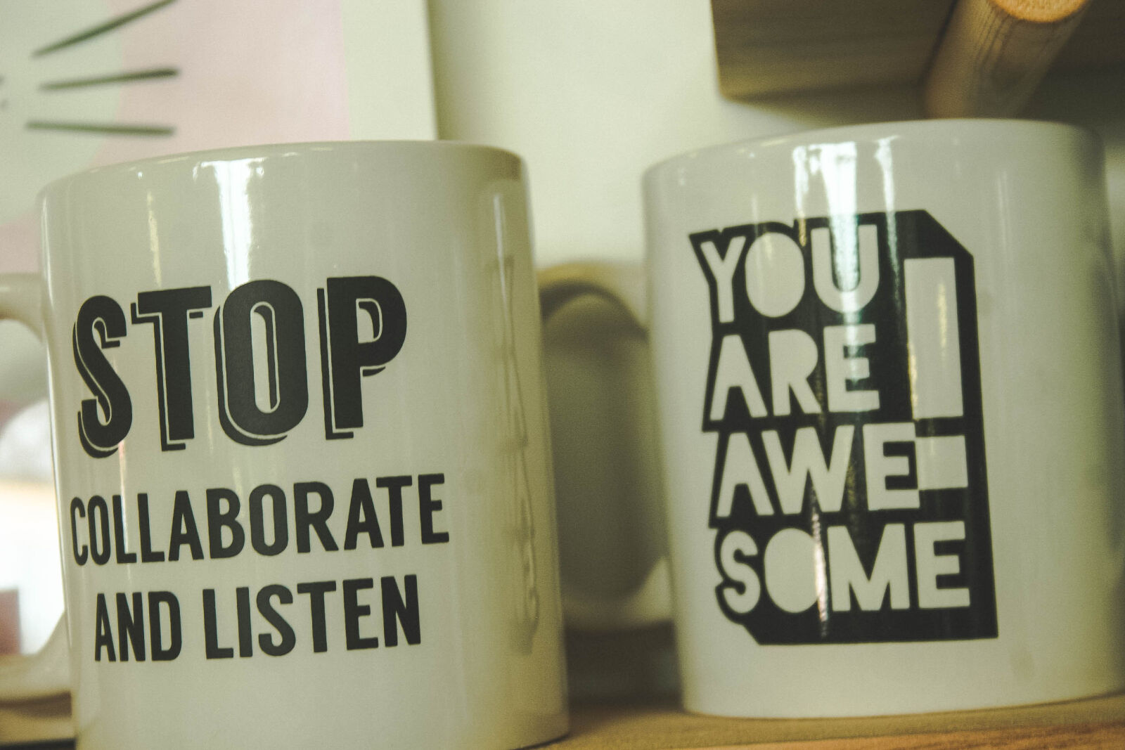 Canon EOS 20D sample photo. Cups, drink, mesages, prints photography