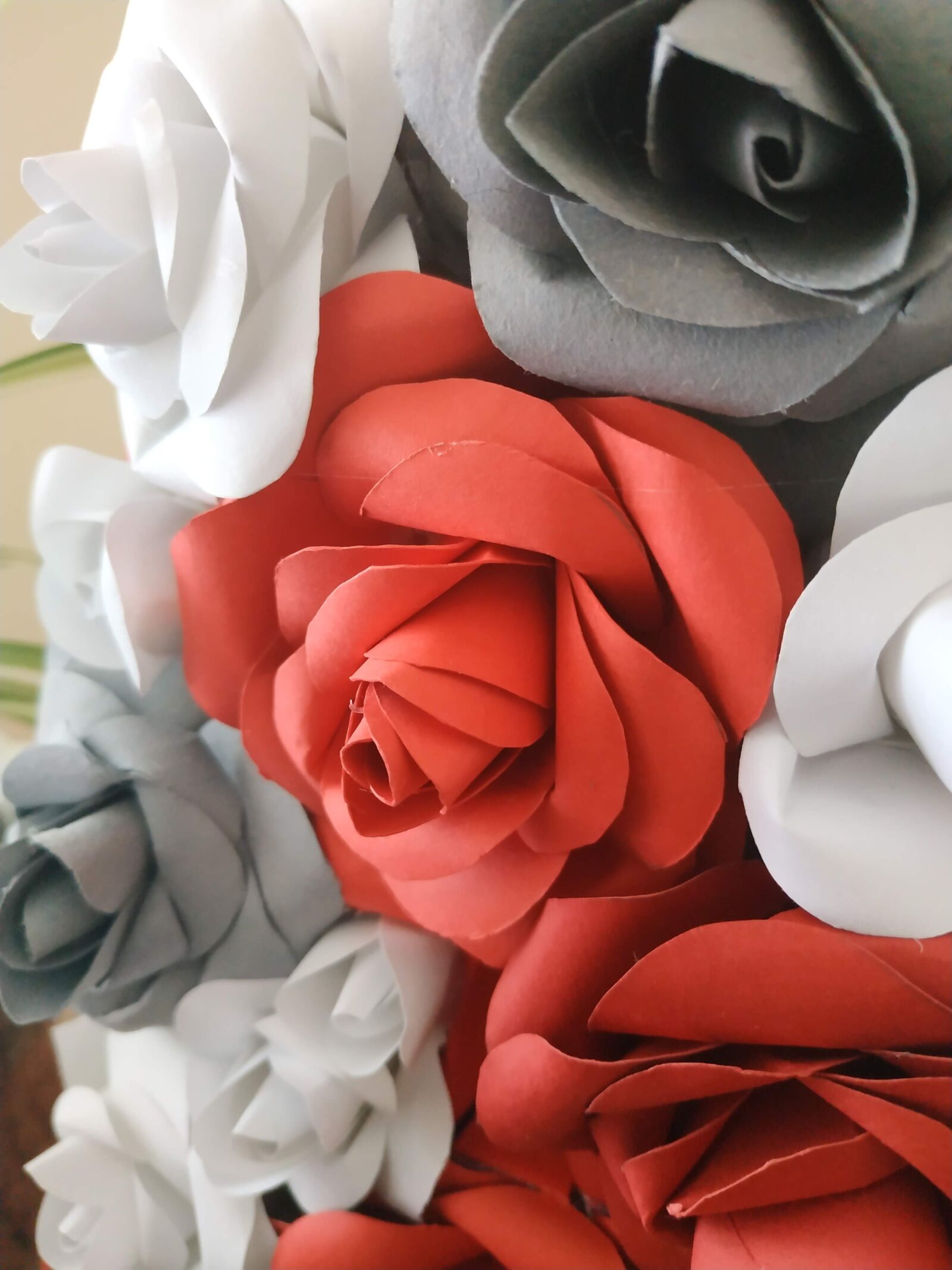 Xiaomi Redmi Note 5 sample photo. Paper, rose, flower photography