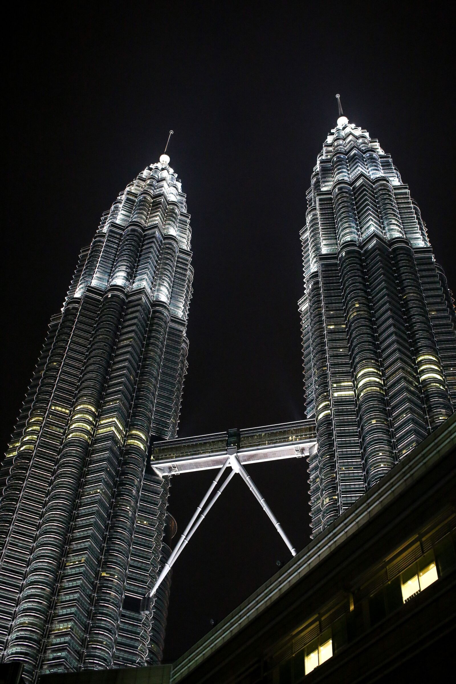 Canon EF-S 24mm F2.8 STM sample photo. Twin towers, malaysia, city photography