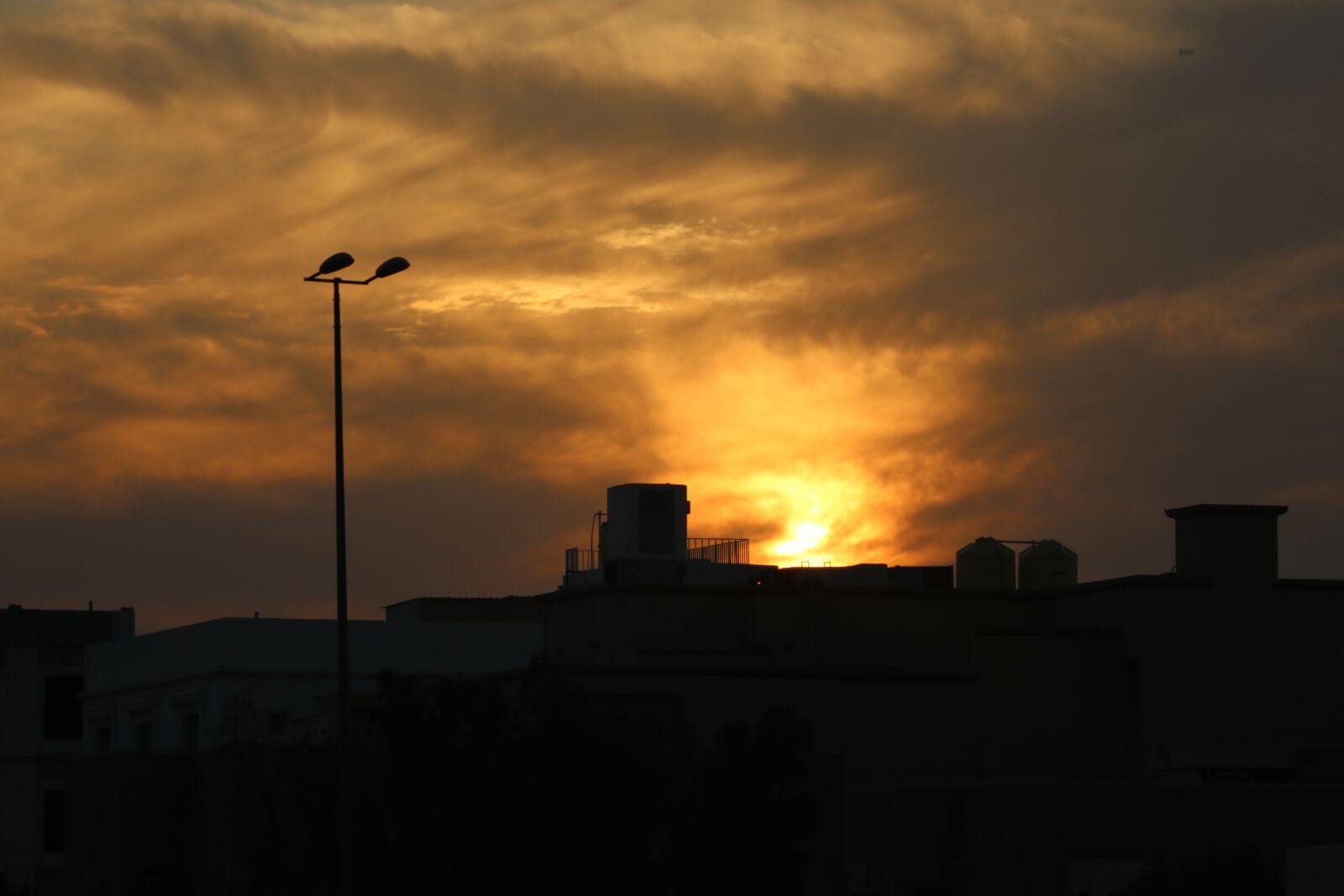 Canon EF75-300mm f/4-5.6 sample photo. Sunset, sun, clouds photography