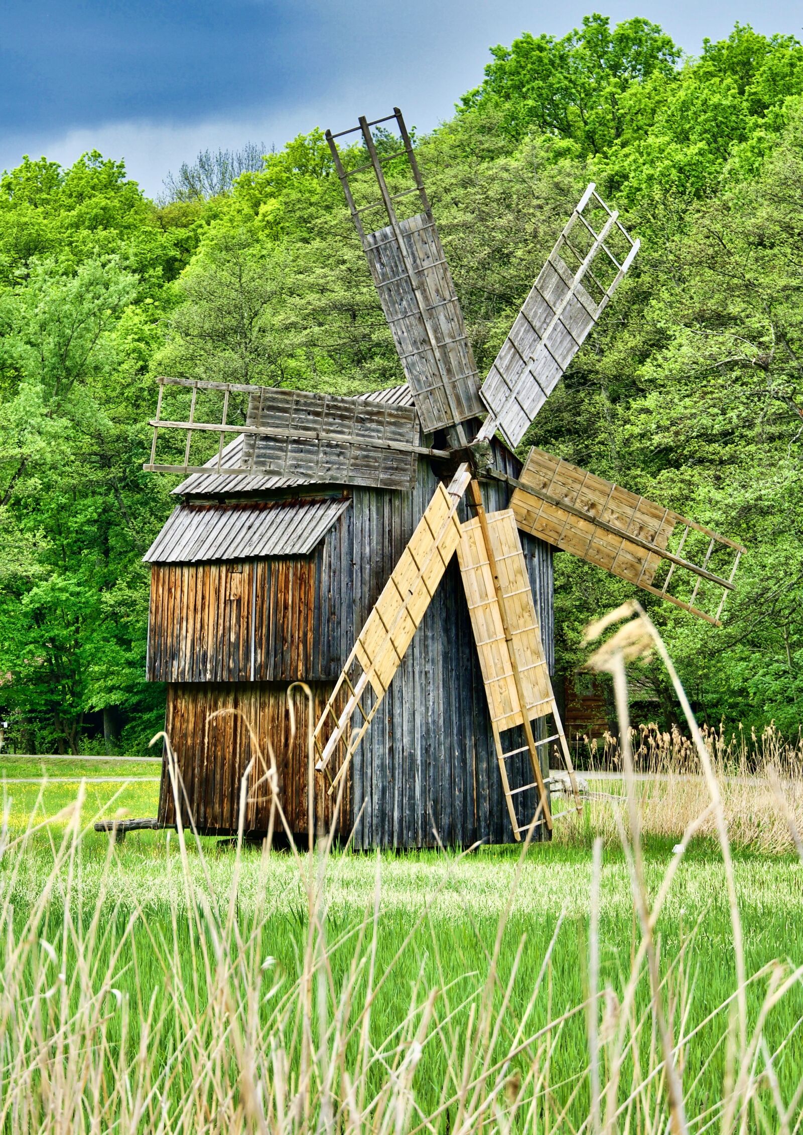Sony a6500 sample photo. Windmill, wooden, agriculture photography
