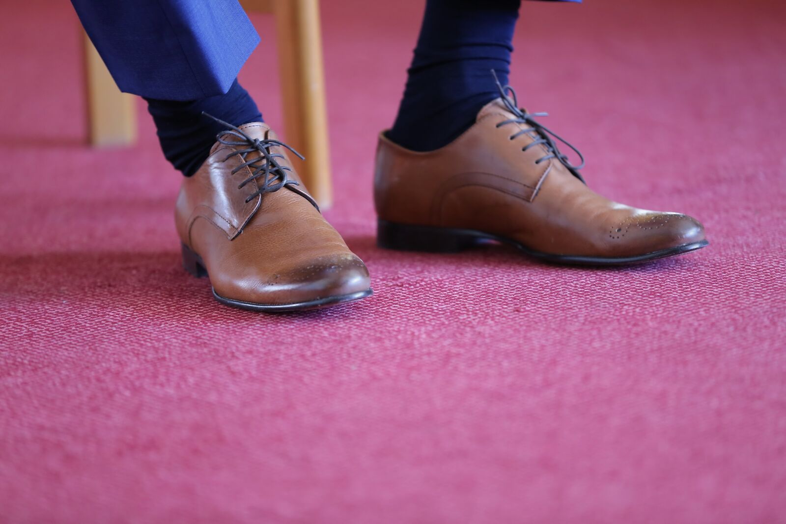 Canon EOS 5D Mark III sample photo. Leather, man, shoelace, shoes photography