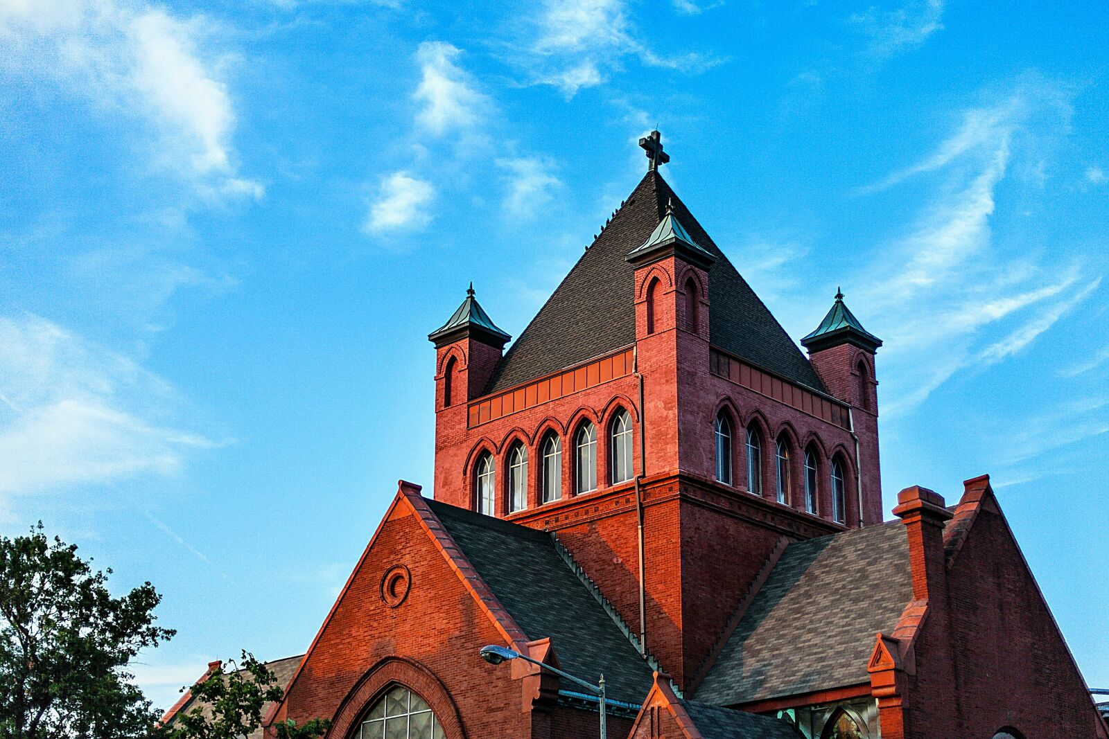 Canon EF 50mm F1.4 USM sample photo. Church, blue sky, sunny photography