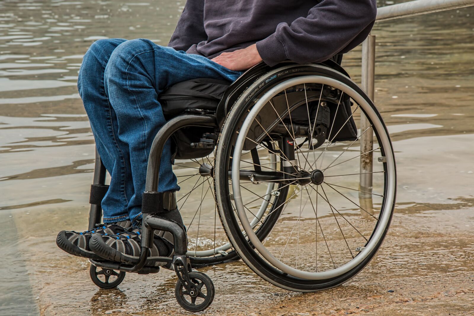Canon EOS 70D sample photo. Wheelchair, disability, paraplegic photography